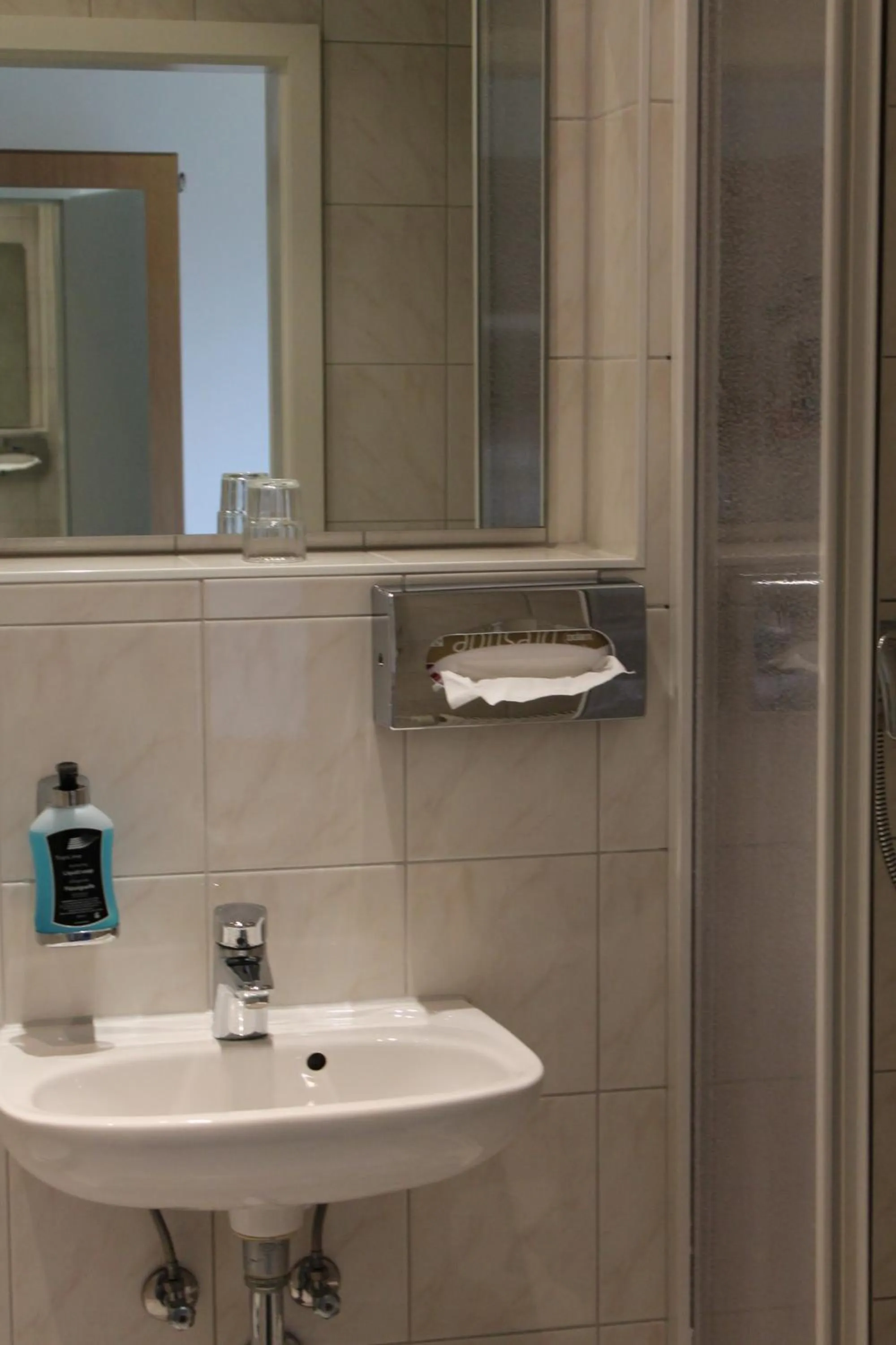 Bathroom in Filmhotel Lili Marleen