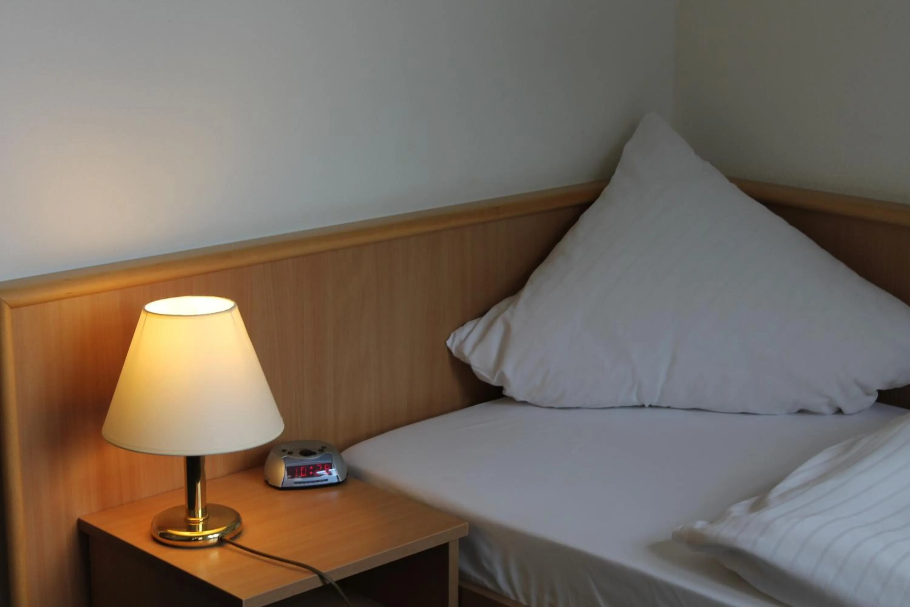 Bed in Filmhotel Lili Marleen