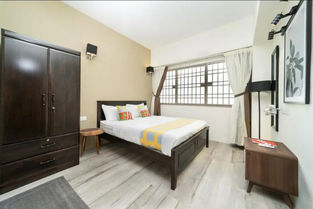 Photo of the whole room, Bed in Deluxe VIP Seaview Batu Ferringhi 1503 - 3 Rooms