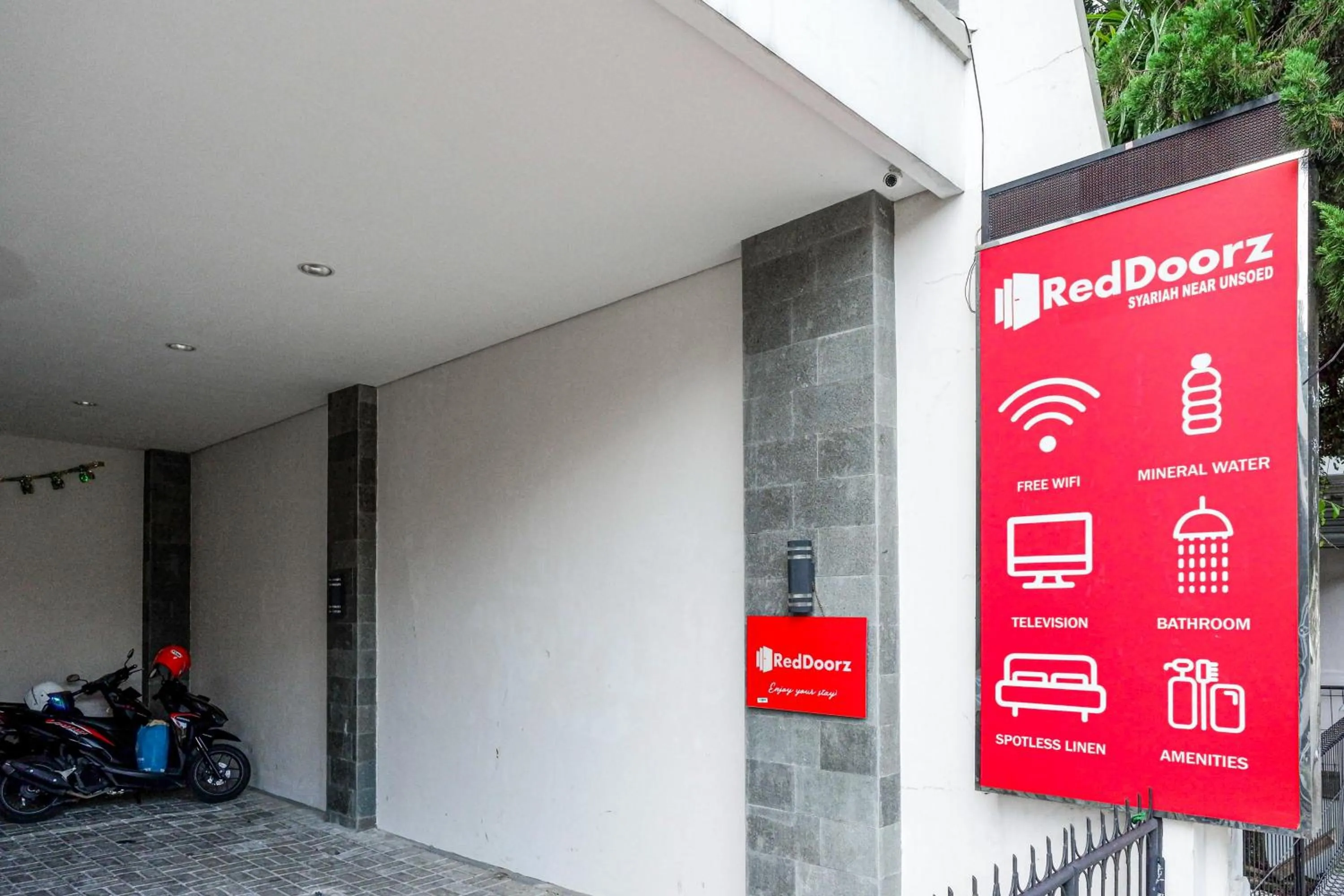 RedDoorz Syariah near UNSOED