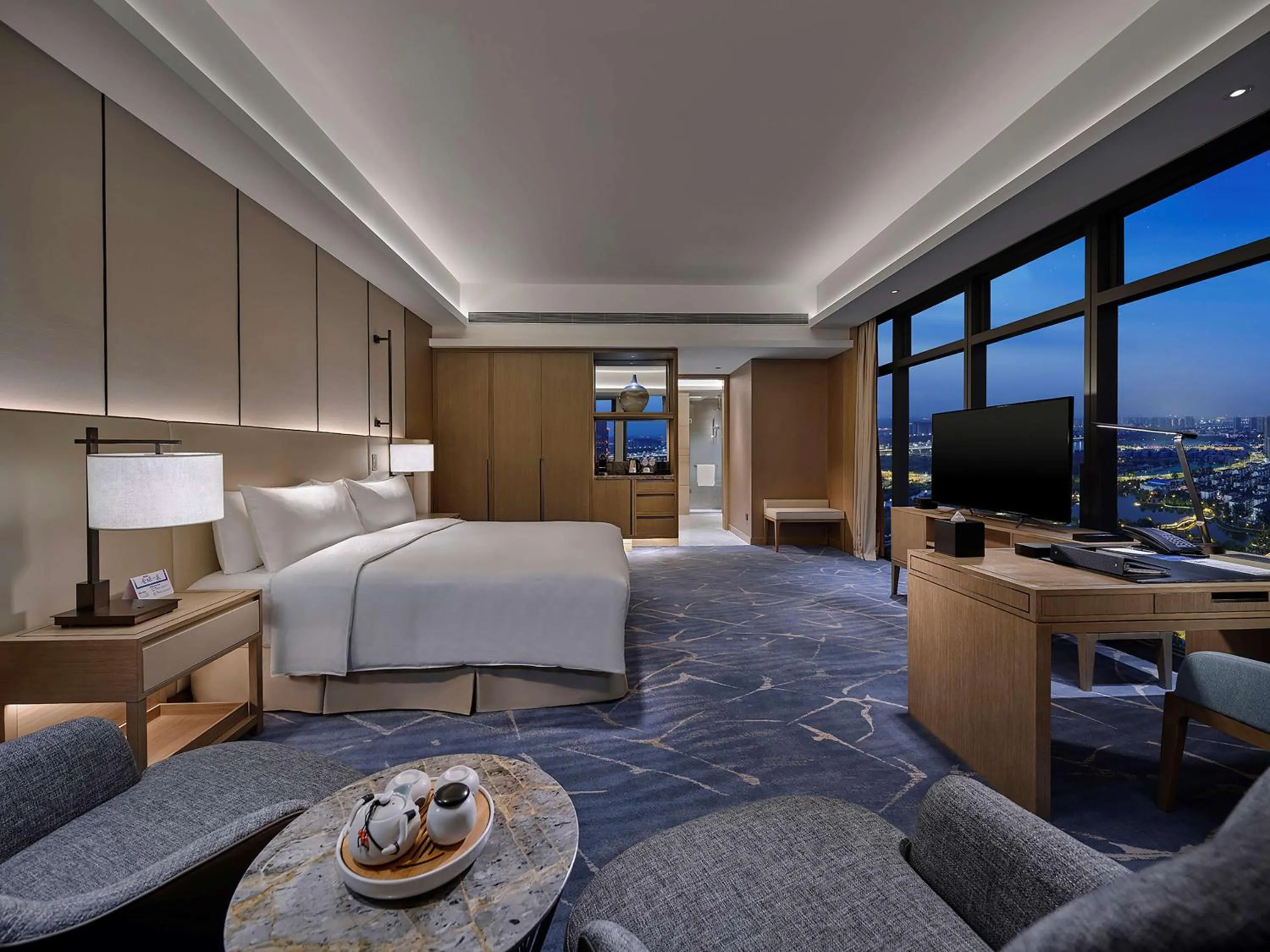 Living room, Bed in Hilton Beijing Tongzhou