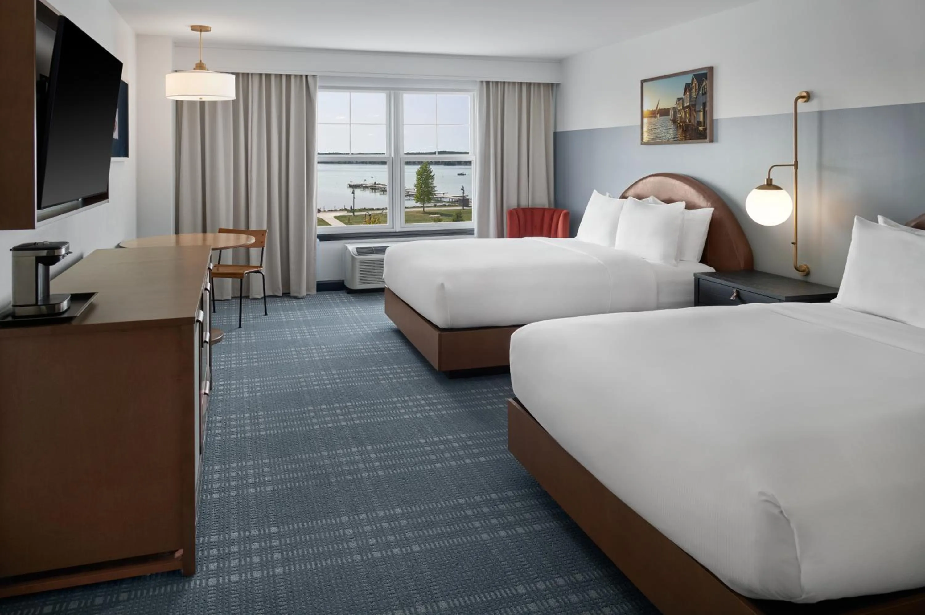 Bed in Hotel Canandaigua, Tapestry Collection By Hilton