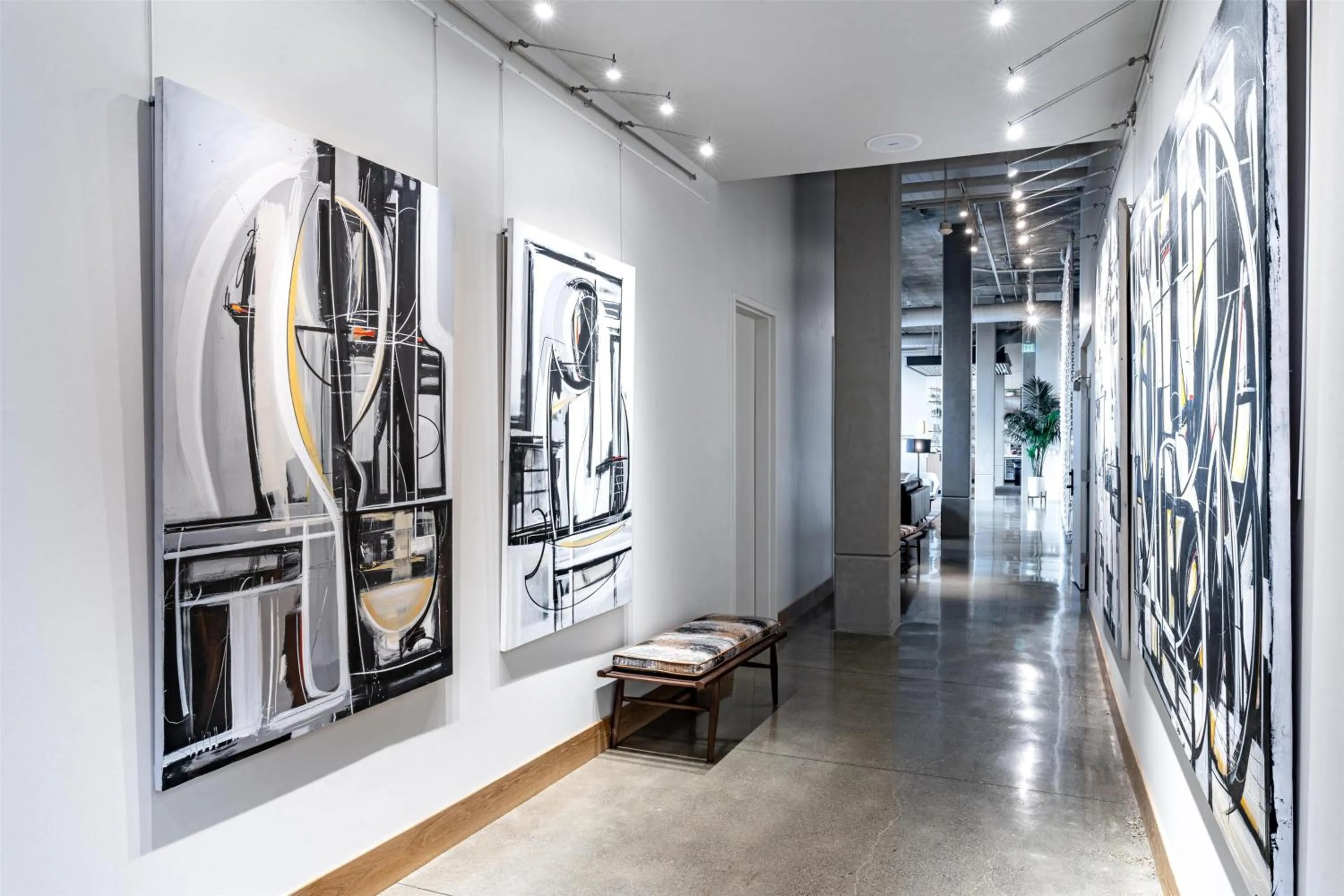 Lobby or reception in Tapestry By Hilton The Fort Sutter Hotel Sacramento, Ca