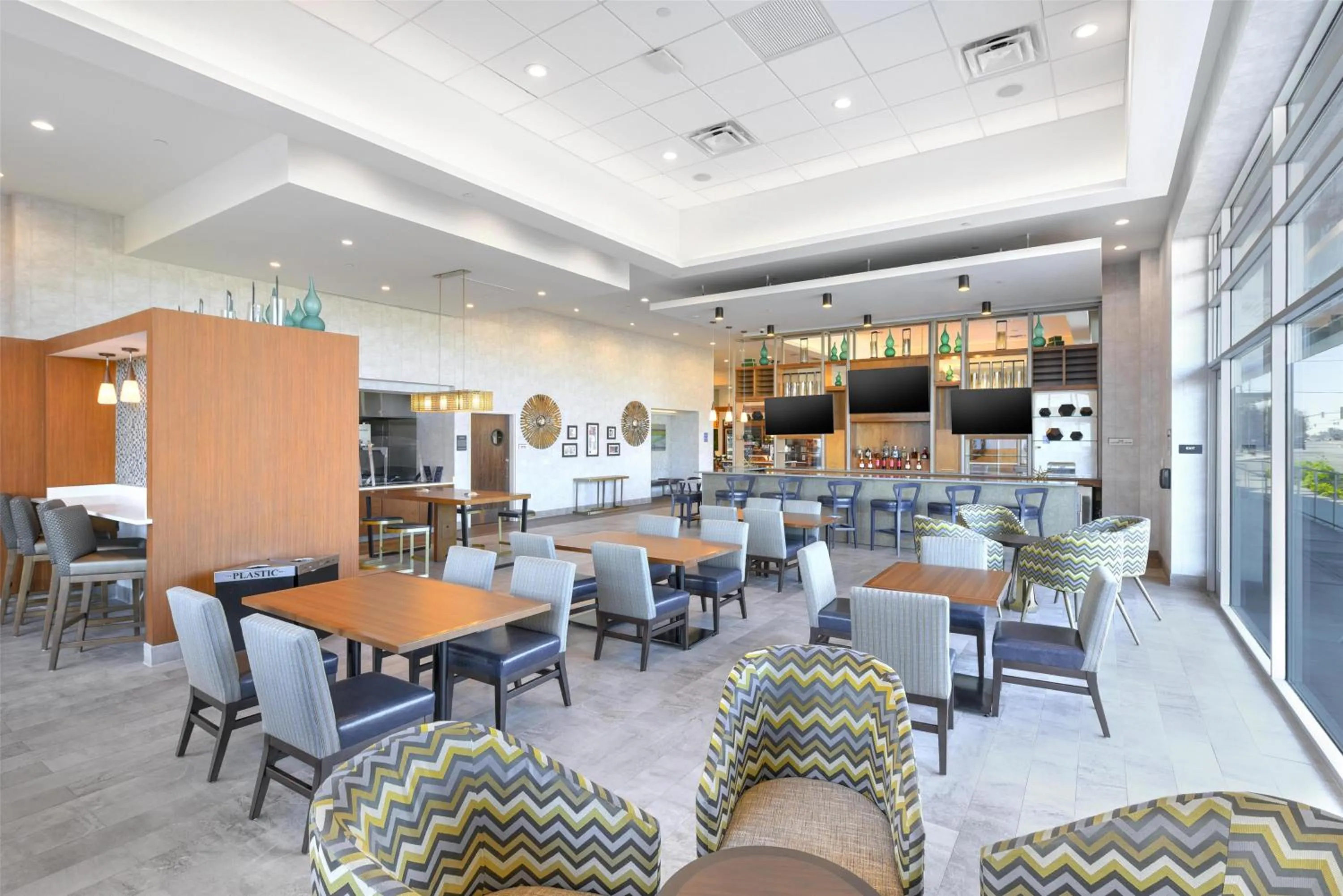 Restaurant/places to eat in Hilton Garden Inn Fremont Milpitas