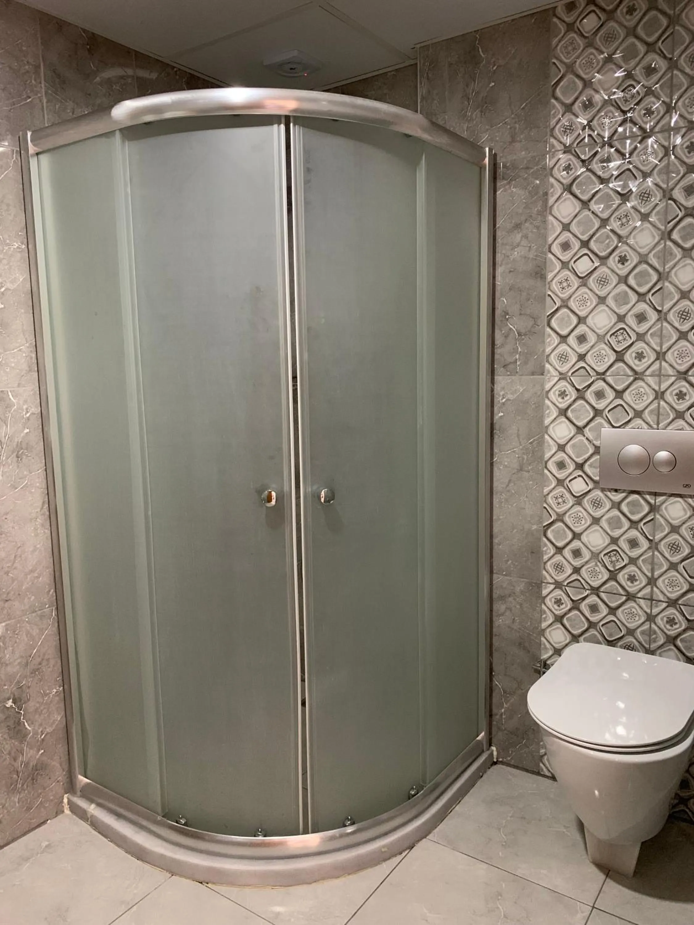 Bathroom in Terzioglu Otel