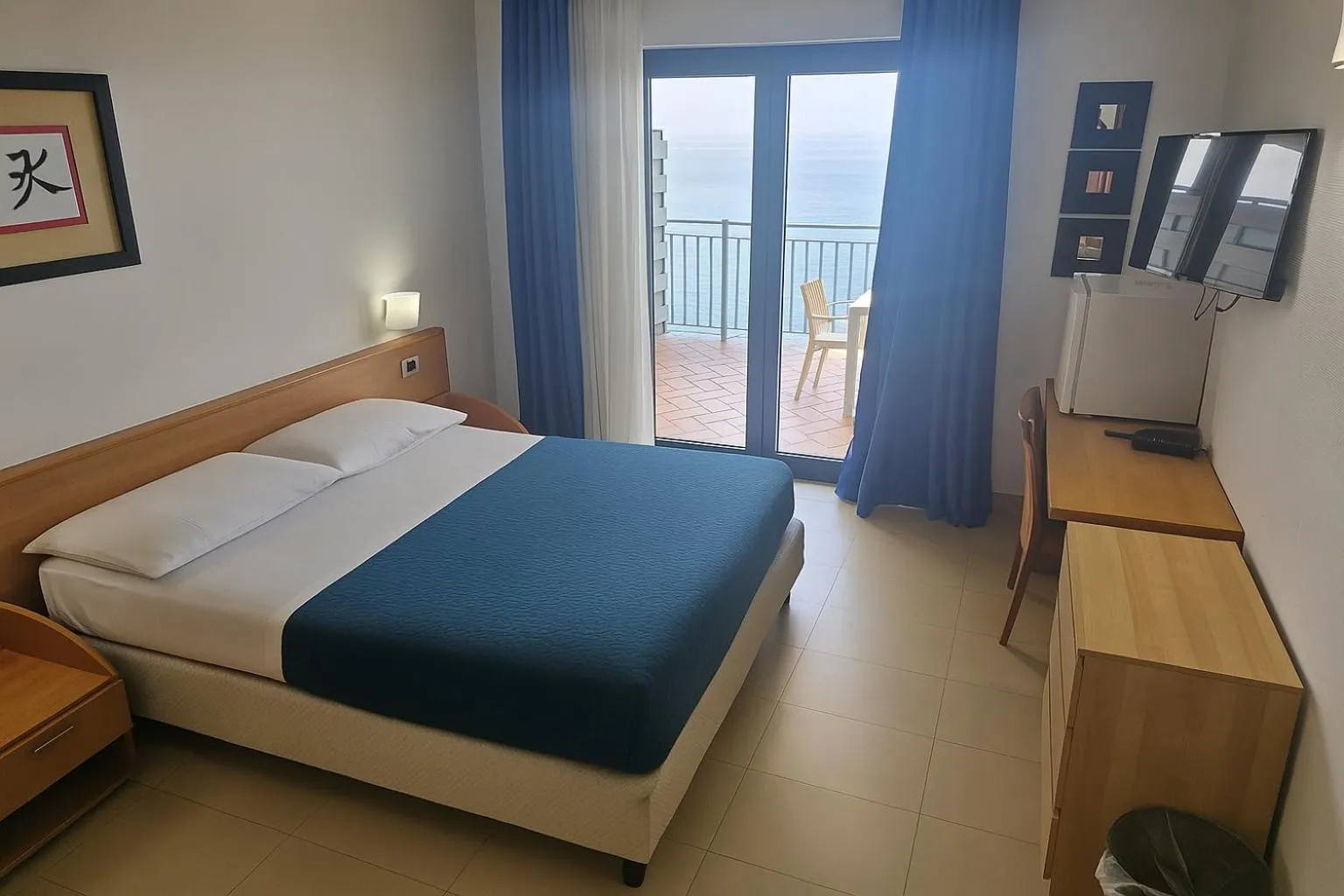 Photo of the whole room, Bed in Casa Rossa 1888