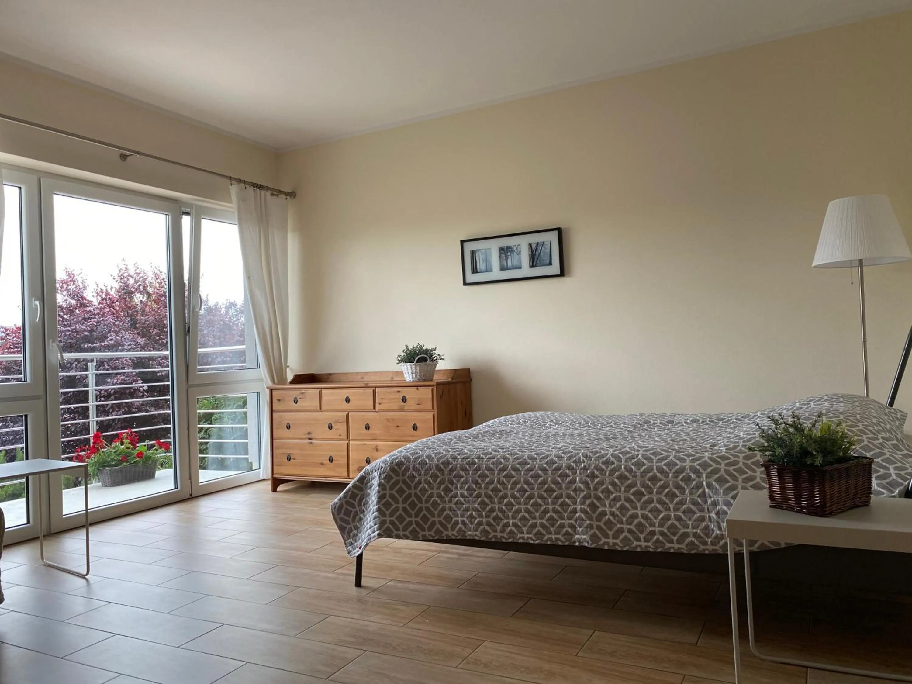 Bed in "Willa pod Cyprysami"