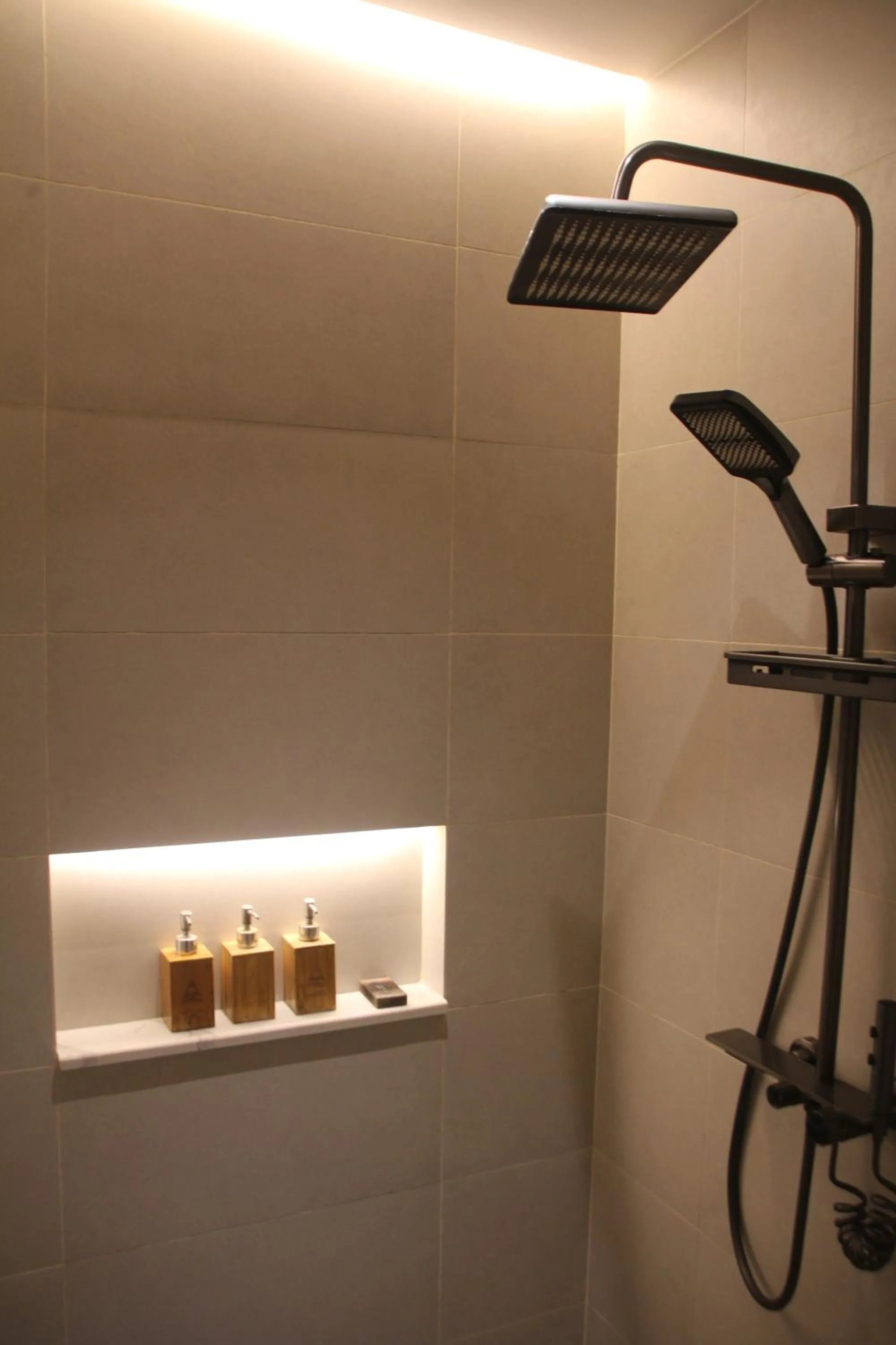 Shower in ANGKLA Beach Club & Boutique Resort