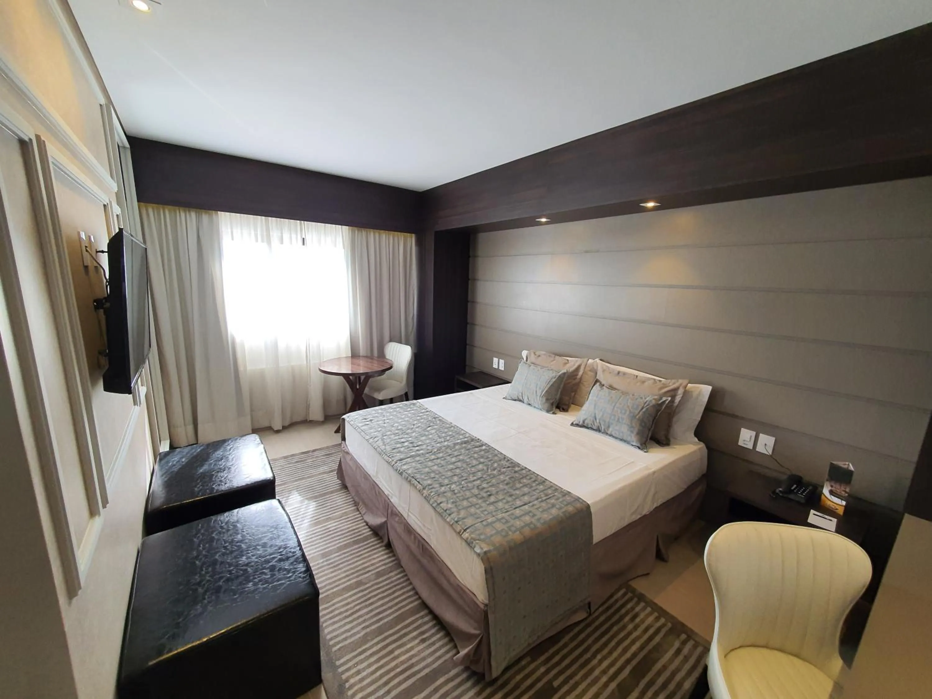 Photo of the whole room, Bed in Class Hotel Piracicaba