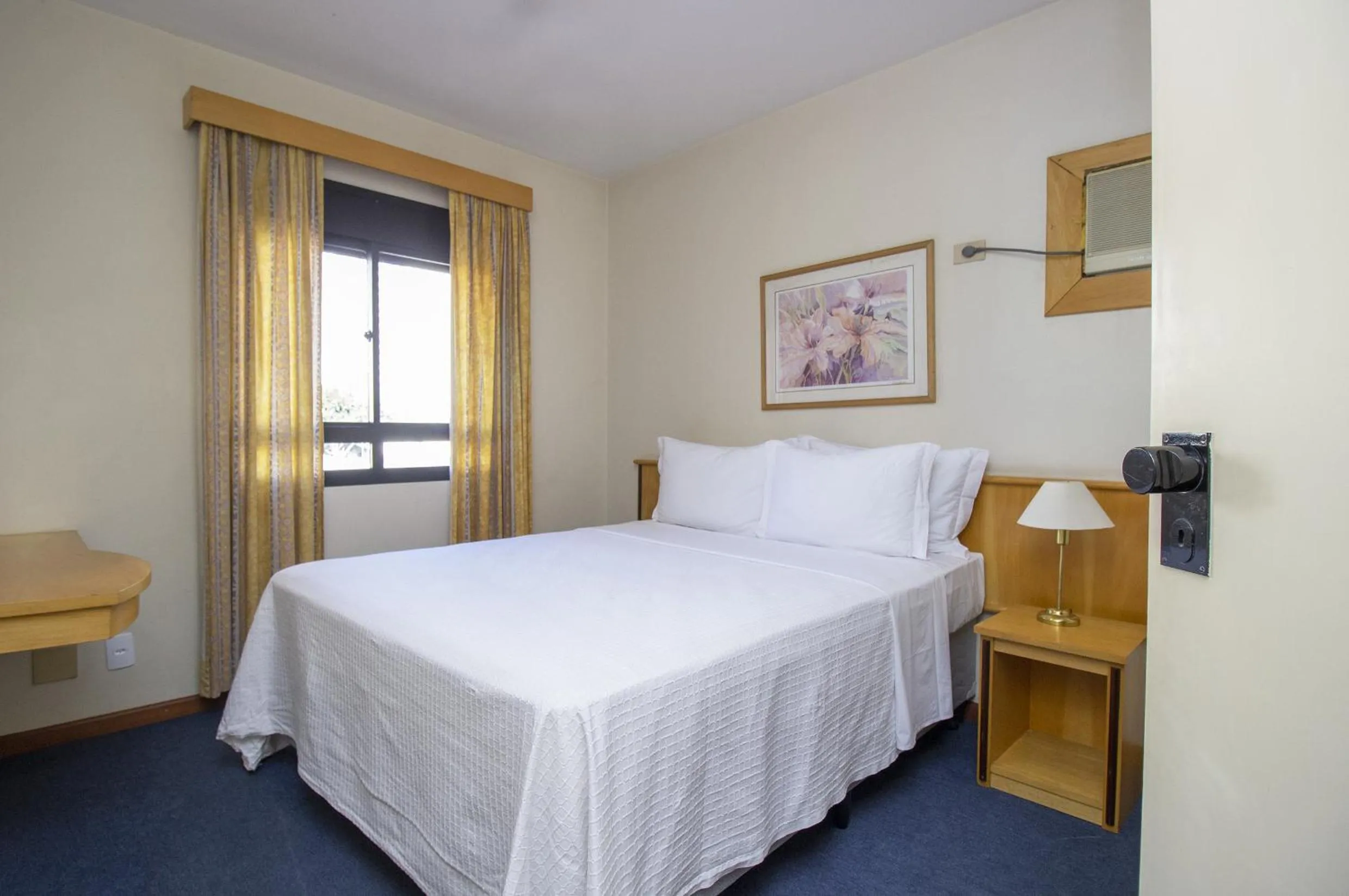 Bedroom, Bed in 360 Santa Cecília