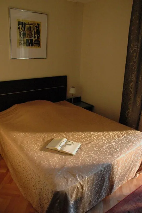 Bed in Hotel President garni