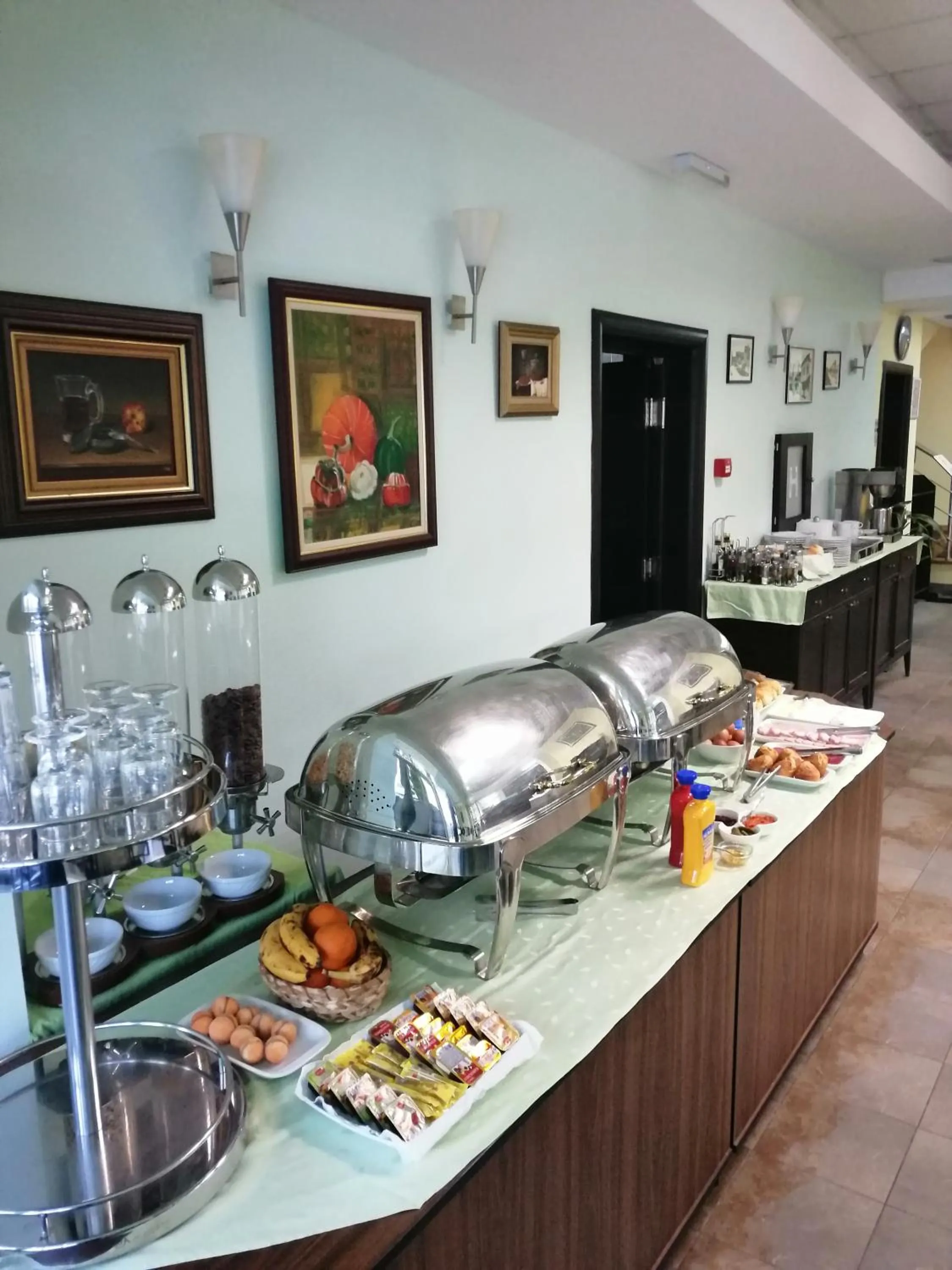 Breakfast in Hotel President garni