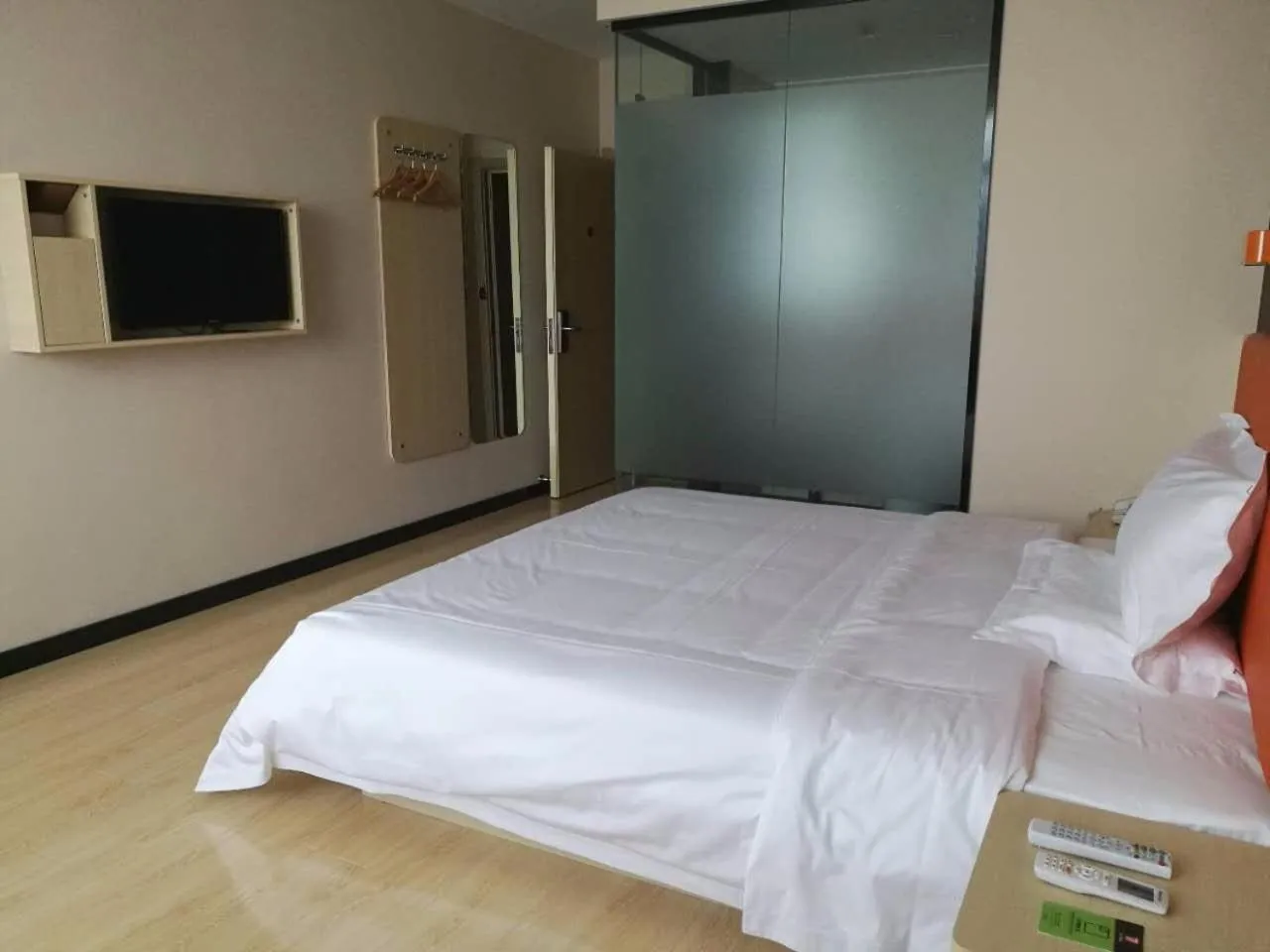 Bed in 7Days Premium Shijiazhuang Luquan Shangzhuang Branch