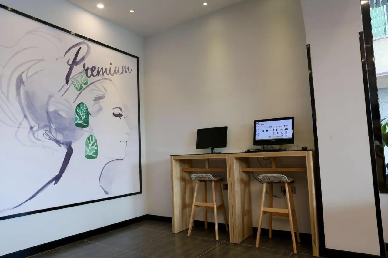 7 Days PremiumQingyuan Yinzhan Hot Springs [High-end Budget Hotel]