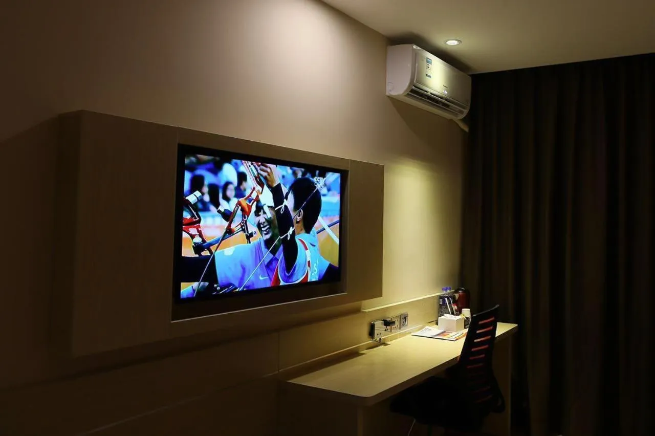 7 Days PremiumQingyuan Yinzhan Hot Springs [High-end Budget Hotel]