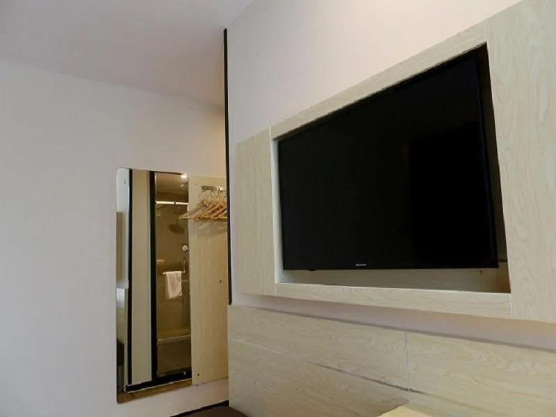 7 Days PremiumQingyuan Yinzhan Hot Springs [High-end Budget Hotel]