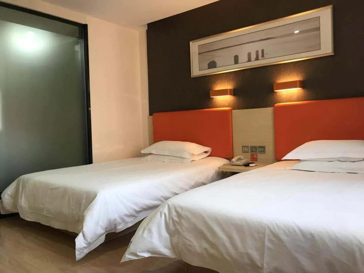 Bed in 7Days Premium Baoding Qingyuan Jianshe North Road Branch