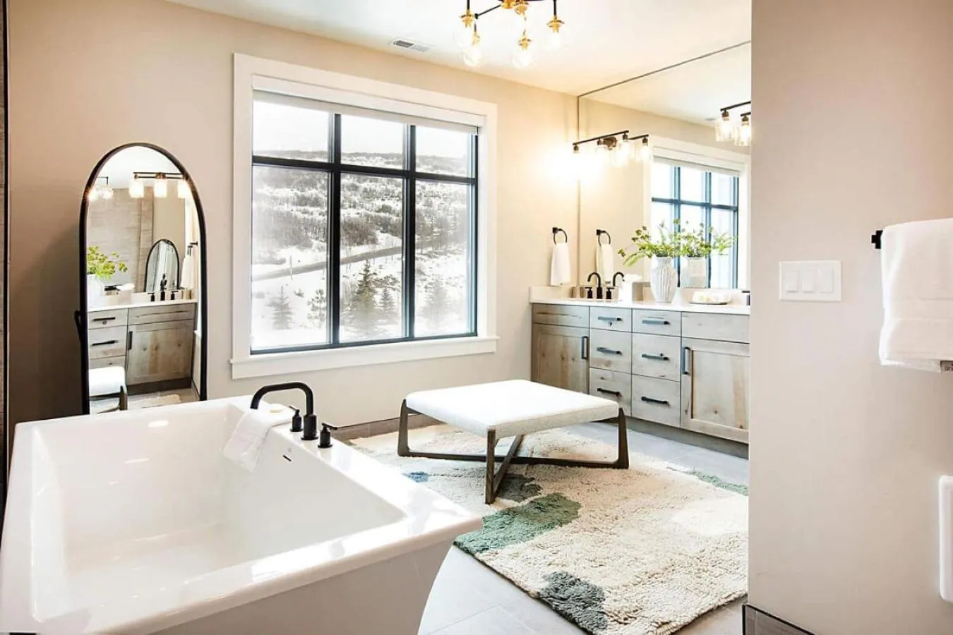 Bathroom in Black Rock Mountain Resort