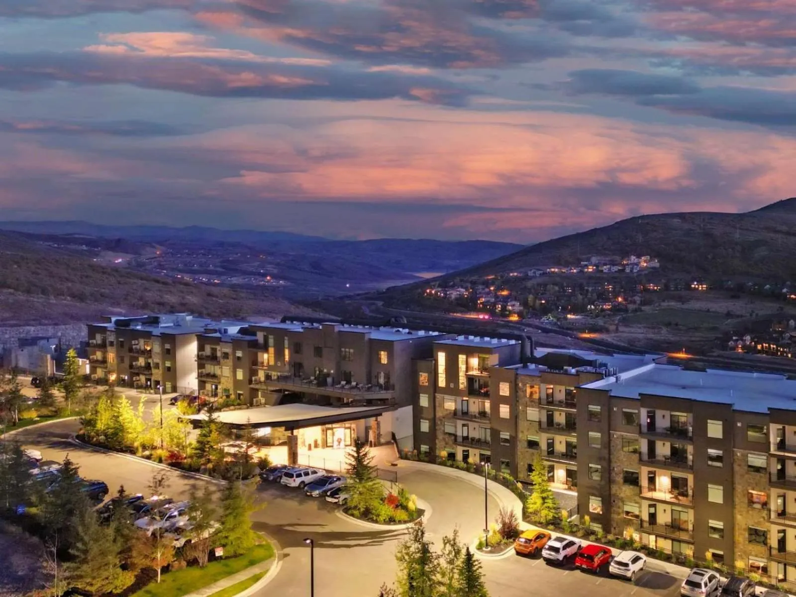 Property building in Black Rock Mountain Resort