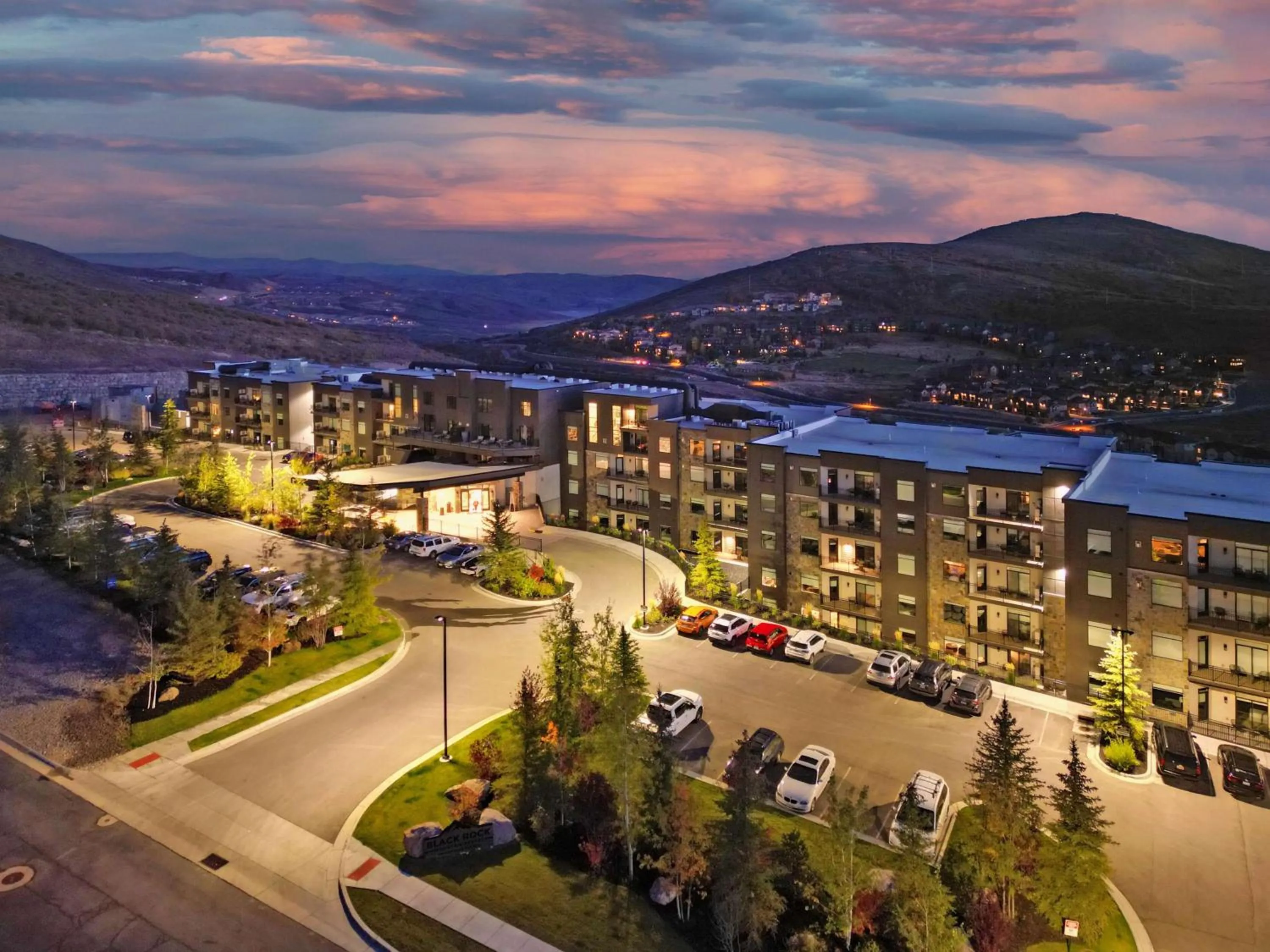 Property building in Black Rock Mountain Resort