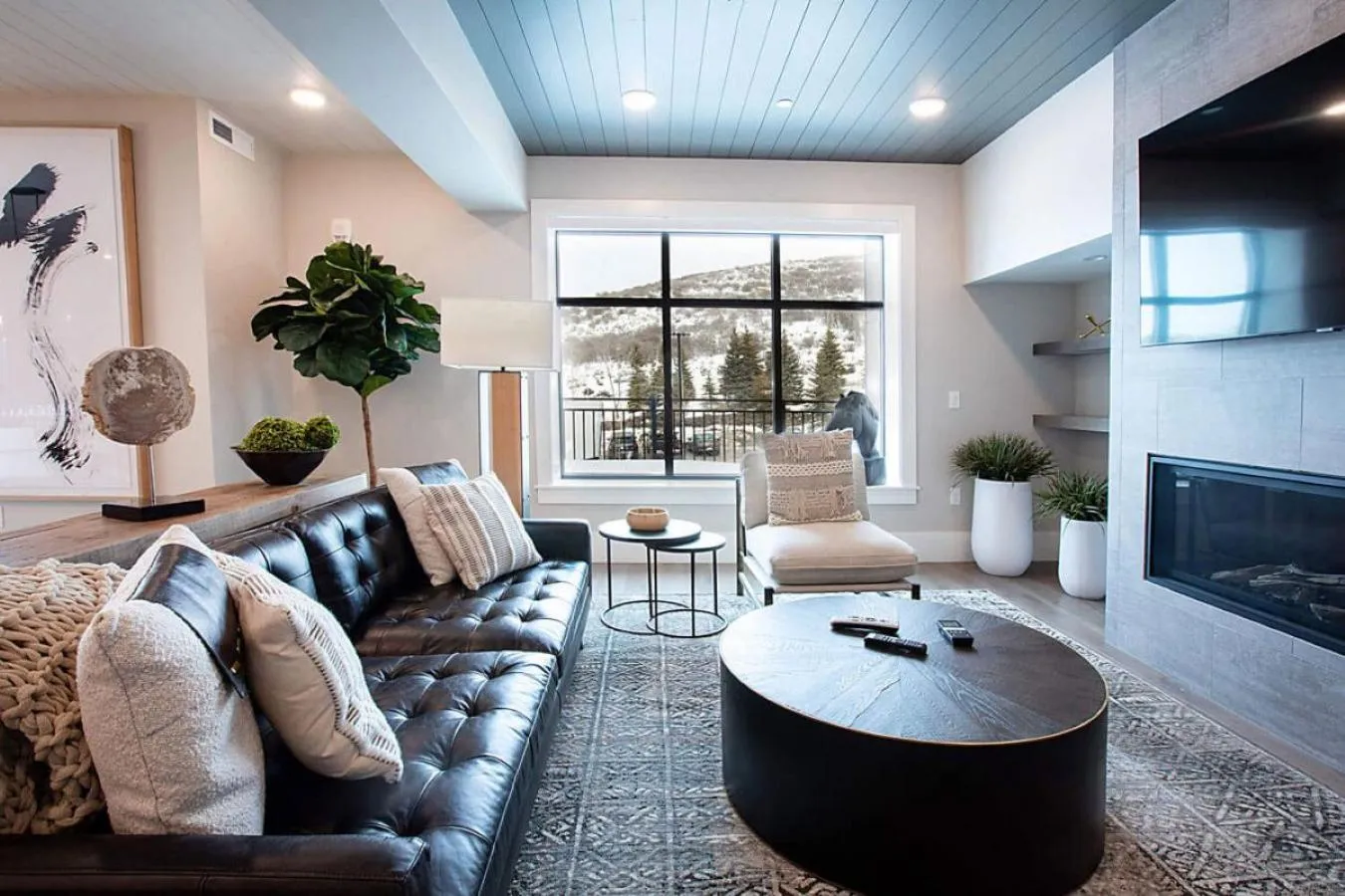 Living room in Black Rock Mountain Resort