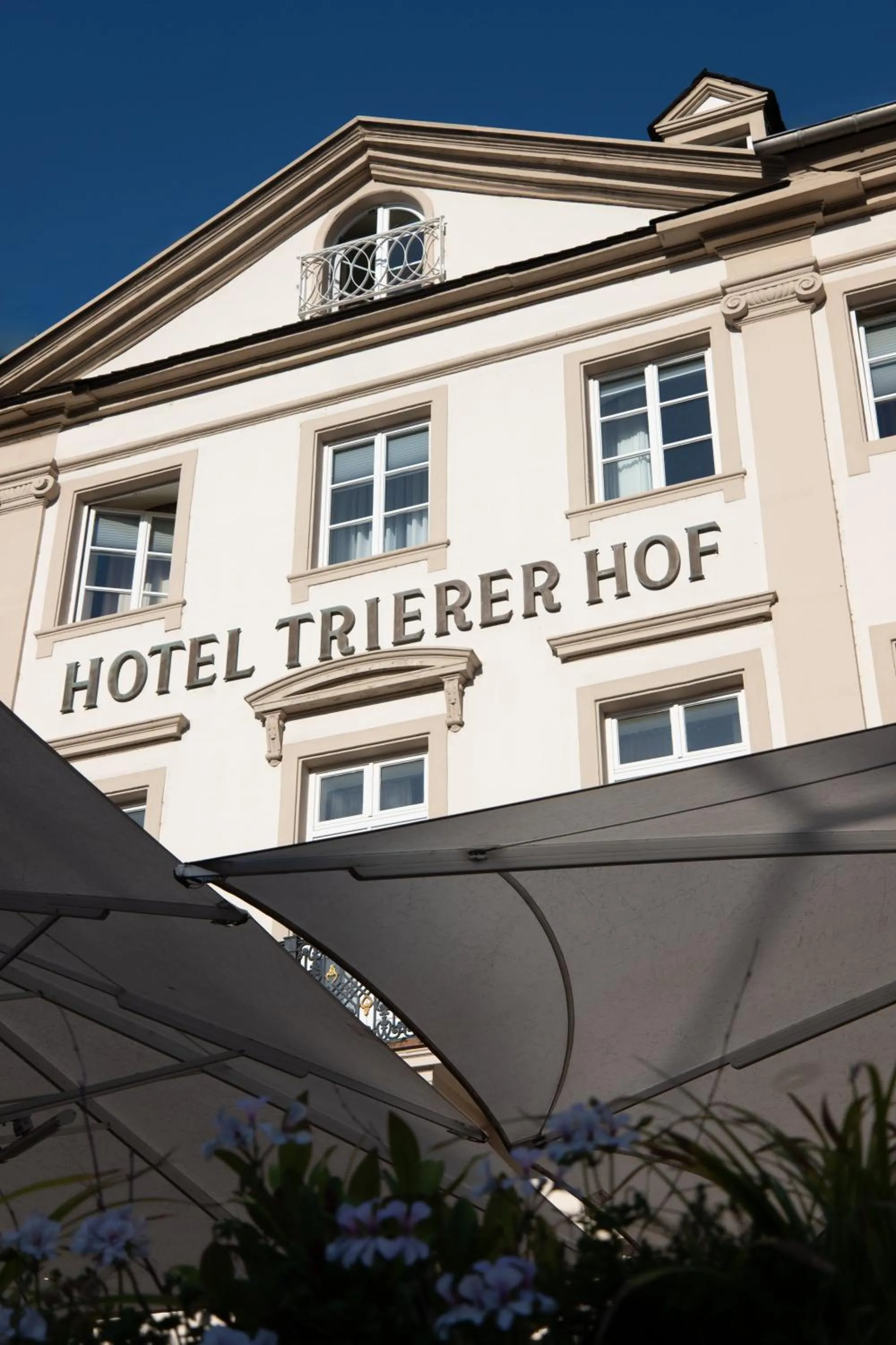Property building in Hotel Trierer Hof