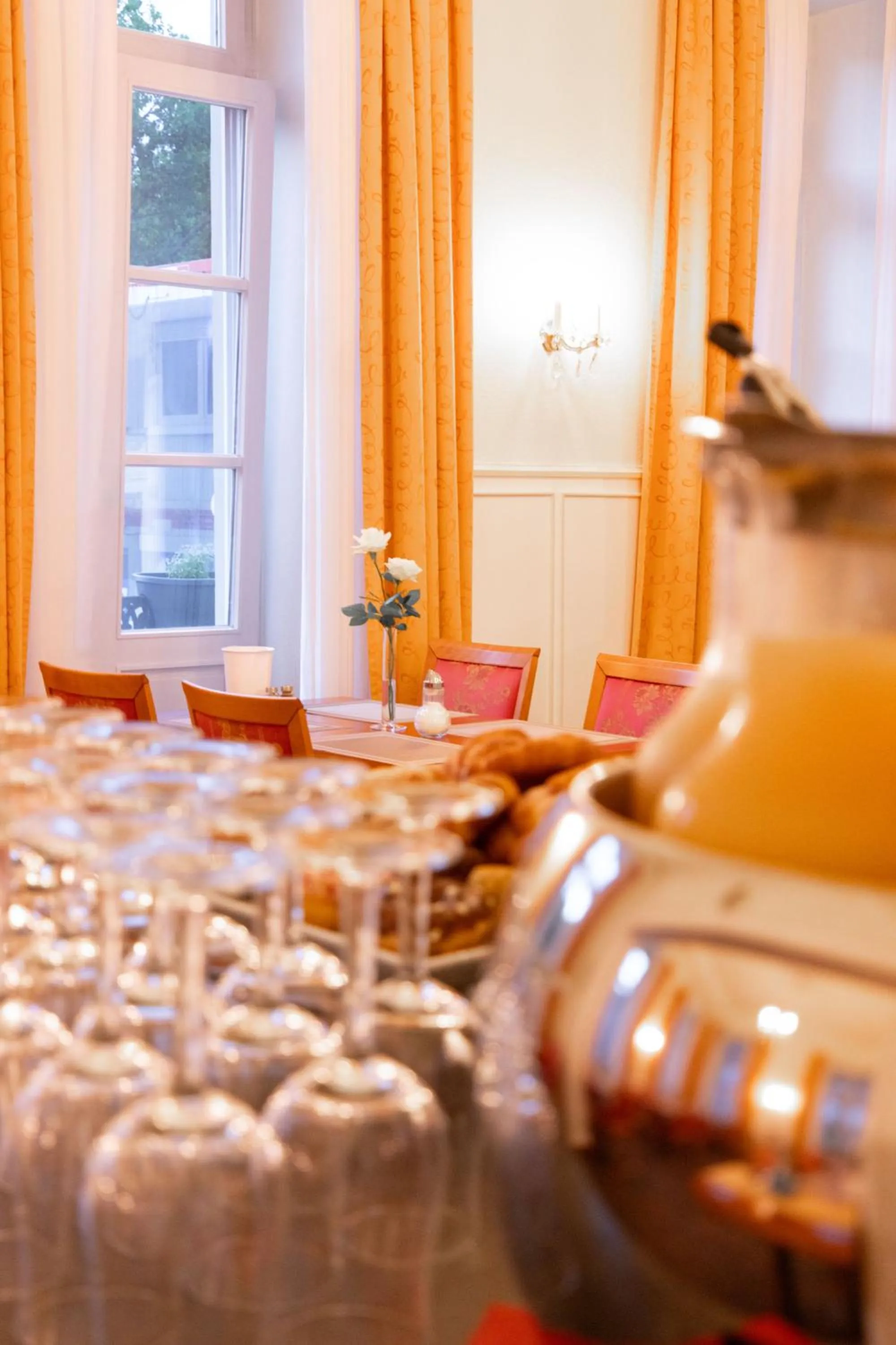 Seating area in Hotel Trierer Hof