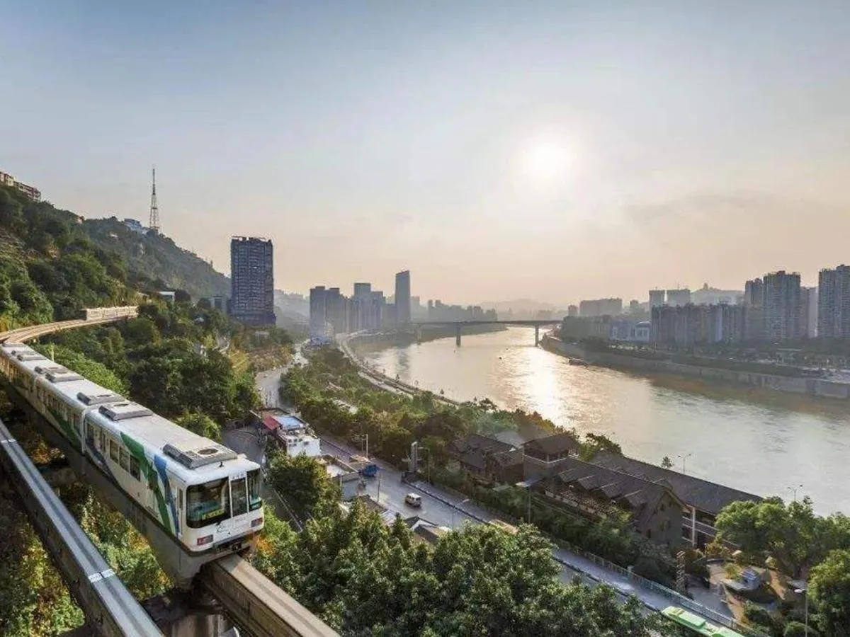 7Days Premium Chongqing Nanping Pedestrian Street Light Rail Station Branch