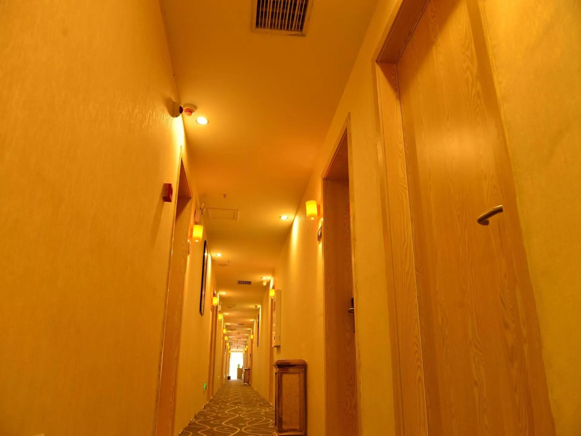 7Days Premium Ya'an Tianquan Music Plaza Branch