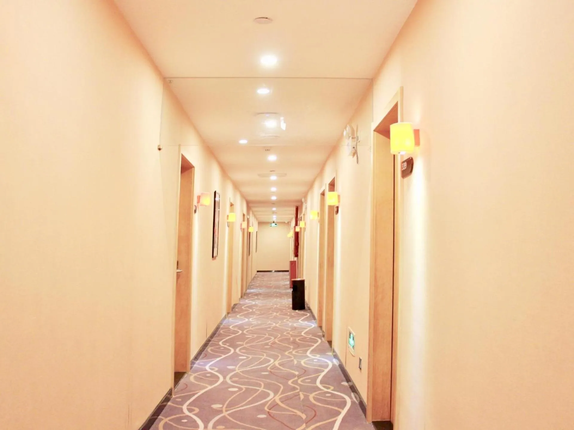 7Days Premium Guangzhou Fangcun Guanggang New City Hedong Subway Station Branch