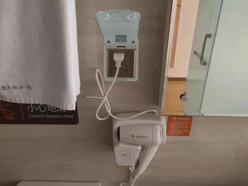 7Days Premium Luoyang Yichuan Dukang Avenue Branch