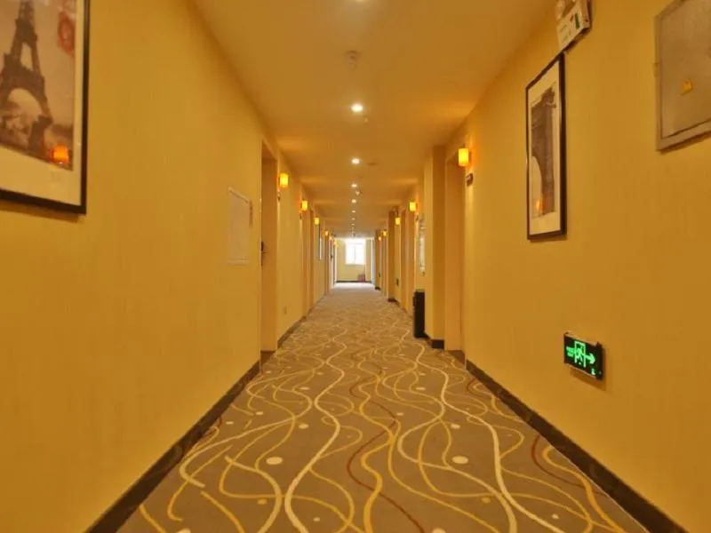 7Days Premium Luoyang Yichuan Dukang Avenue Branch