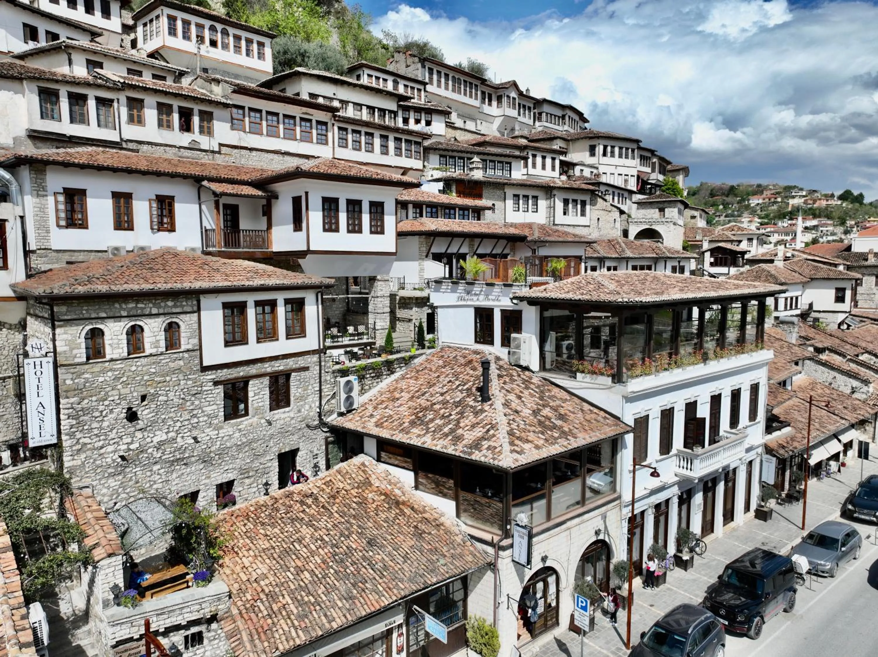 Property building in HOTEL ANSEL