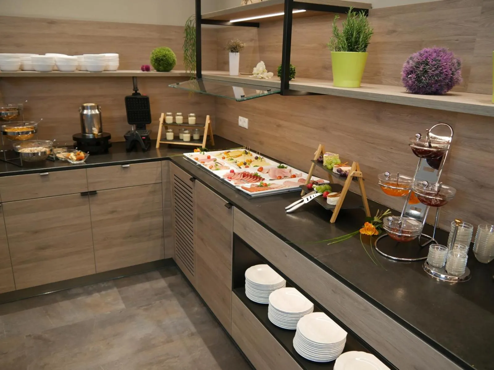 Breakfast in Hotel Morjan