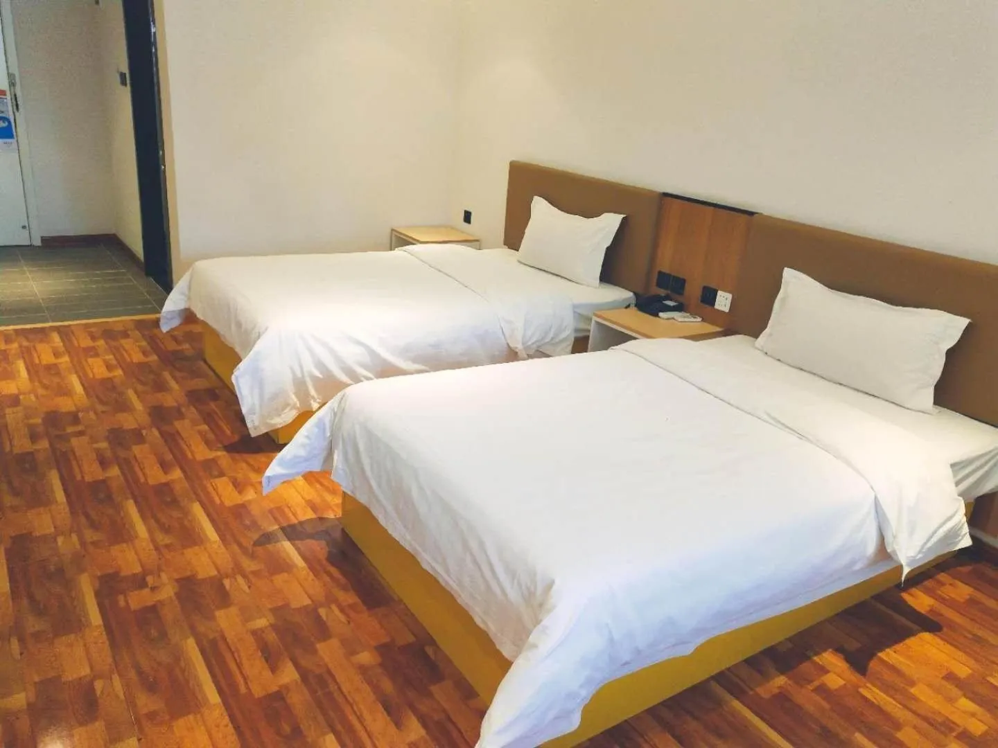 Bed in 7Days Inn Xianyang Xingping Jincheng Road Branch