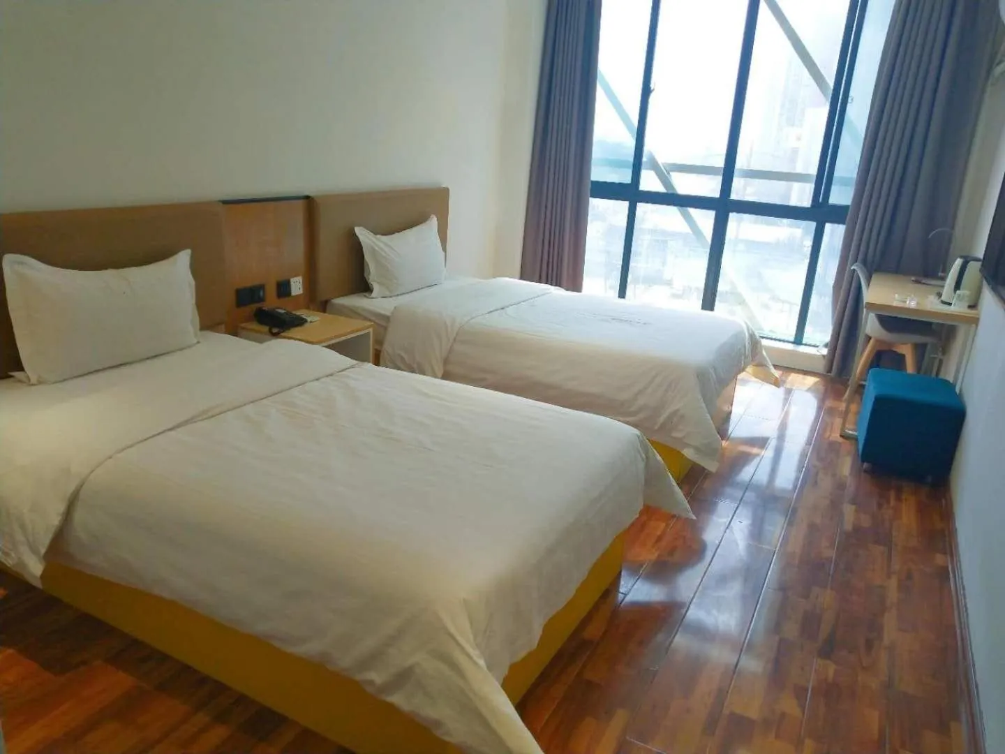 Bed in 7Days Inn Xianyang Xingping Jincheng Road Branch