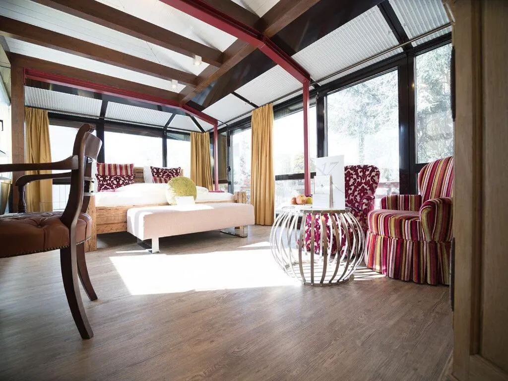 Photo of the whole room, Bed in Hotel Restaurant Krehl's Linde