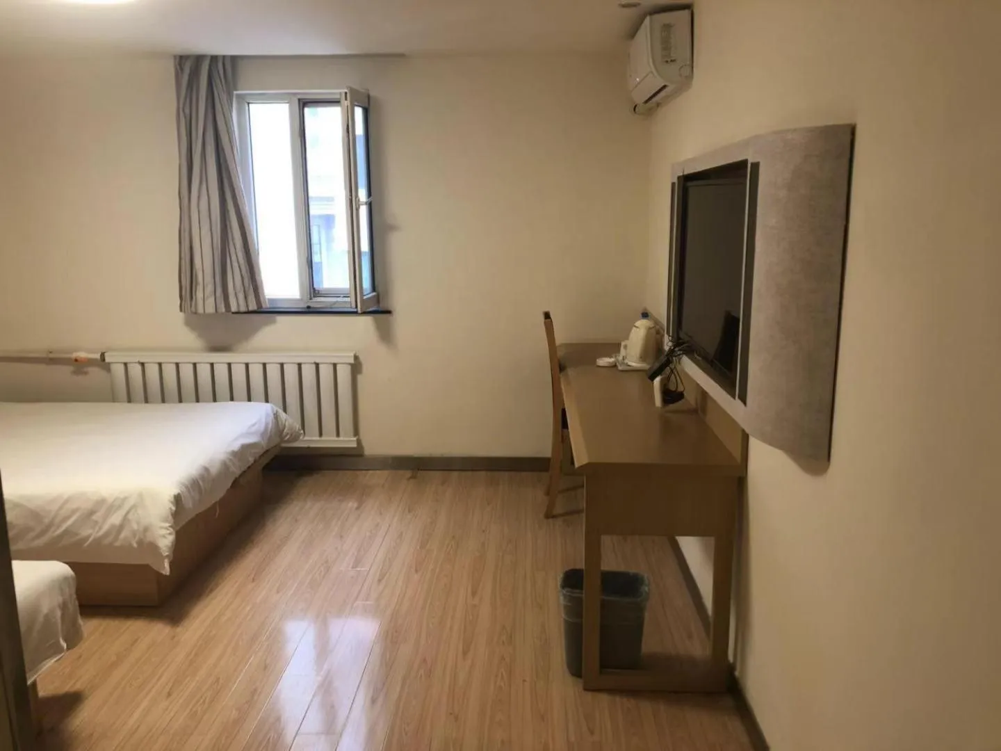 Bed in 7 Days Hotel Shenyang Railway Station Zhongshan Square Branch