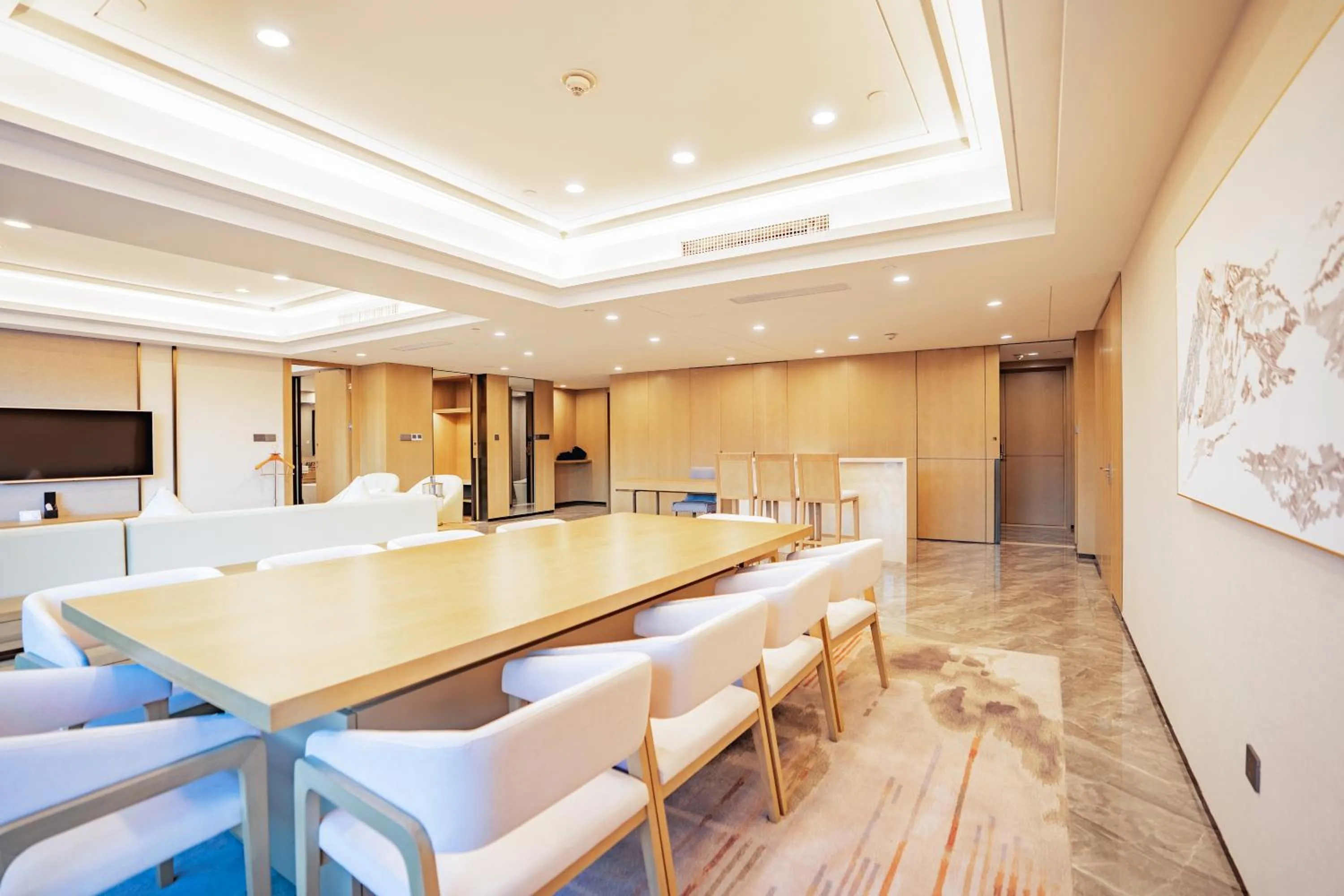 Seating area in Hilton Lijiang