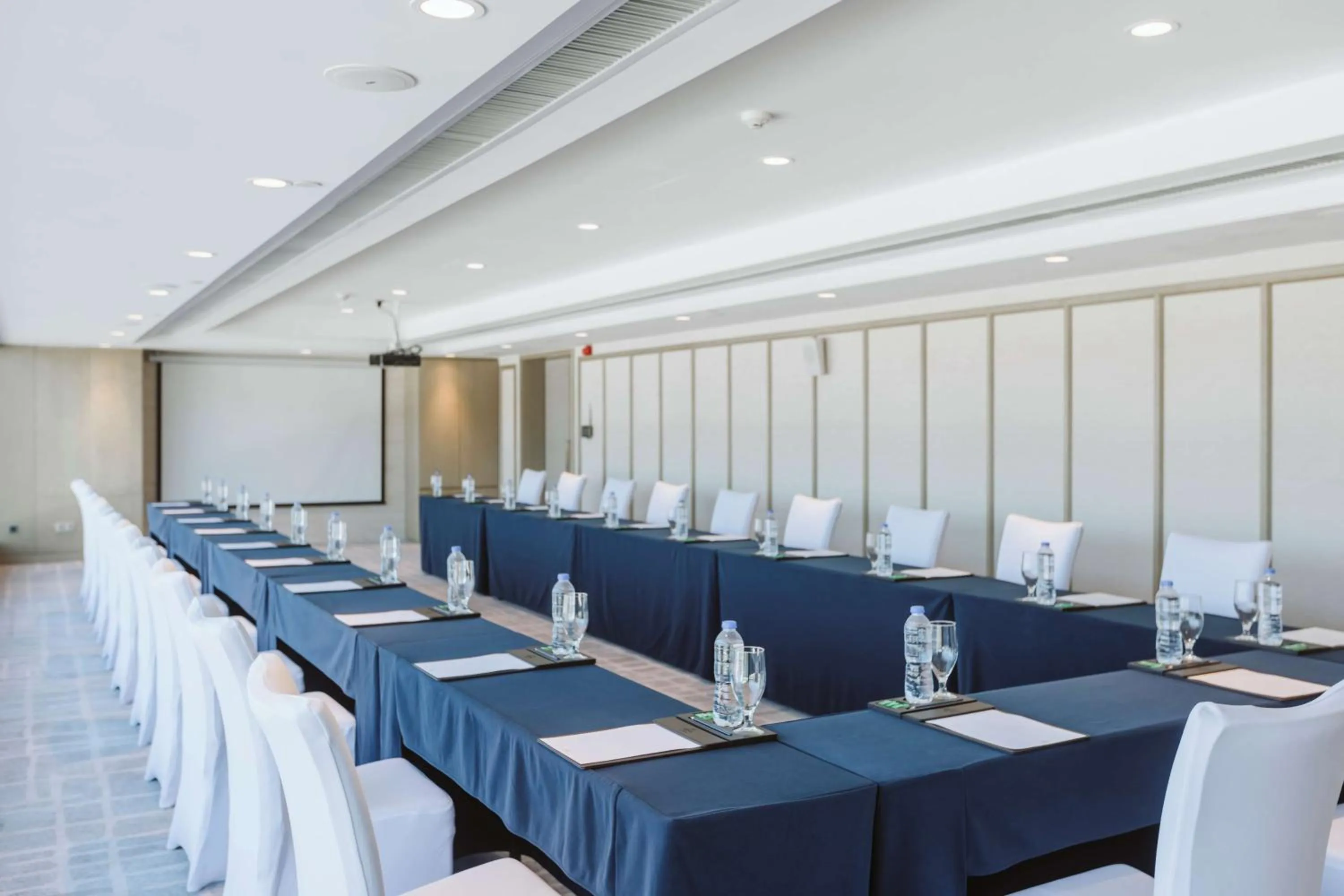 Meeting/conference room in Hilton Lijiang