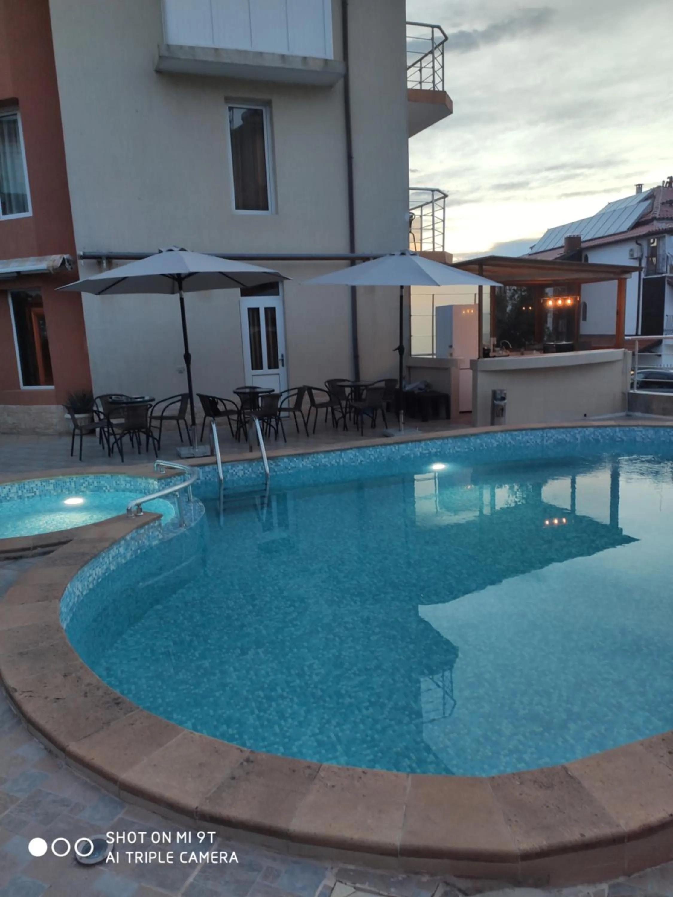 Swimming pool in Hotel PERLA BEACH