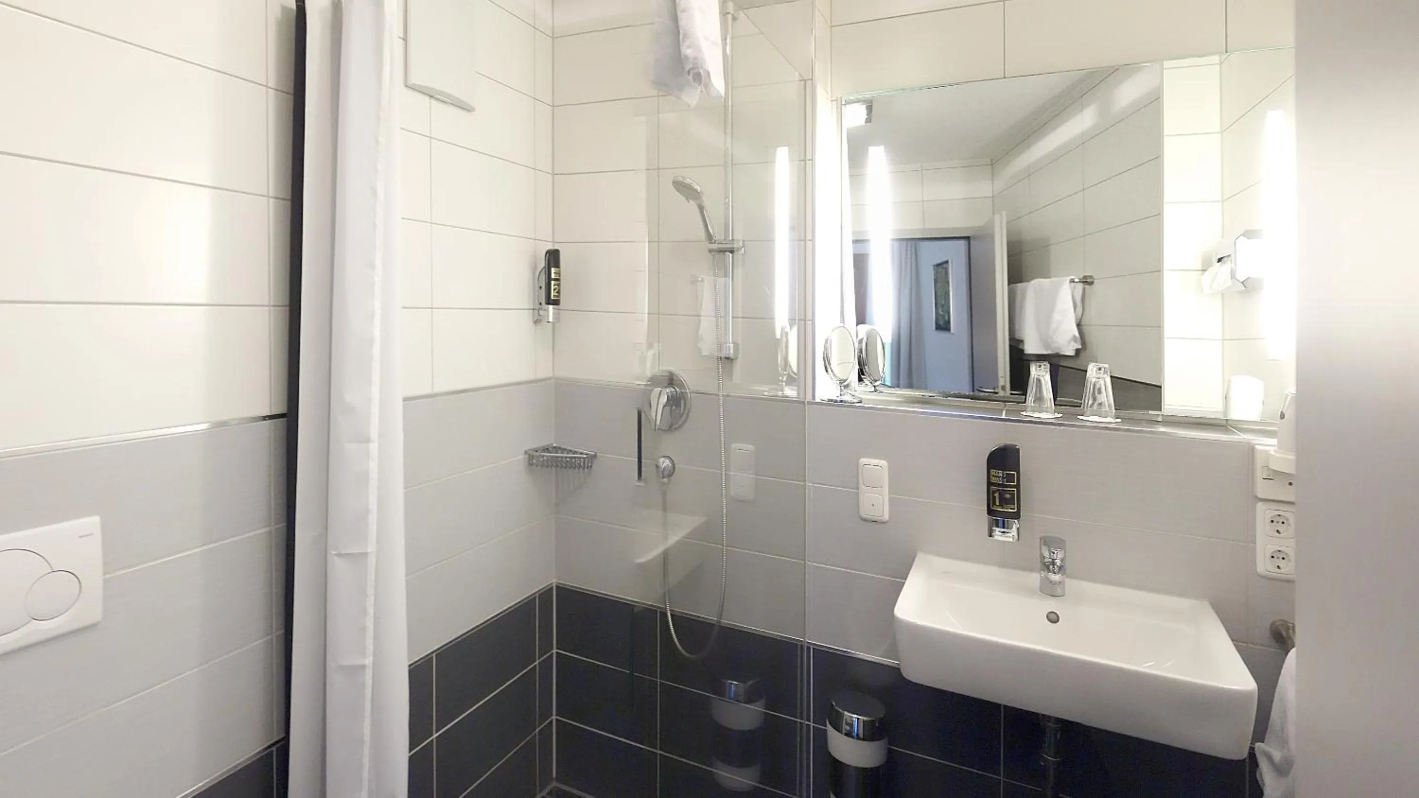 Bathroom in Hotel Zur Post