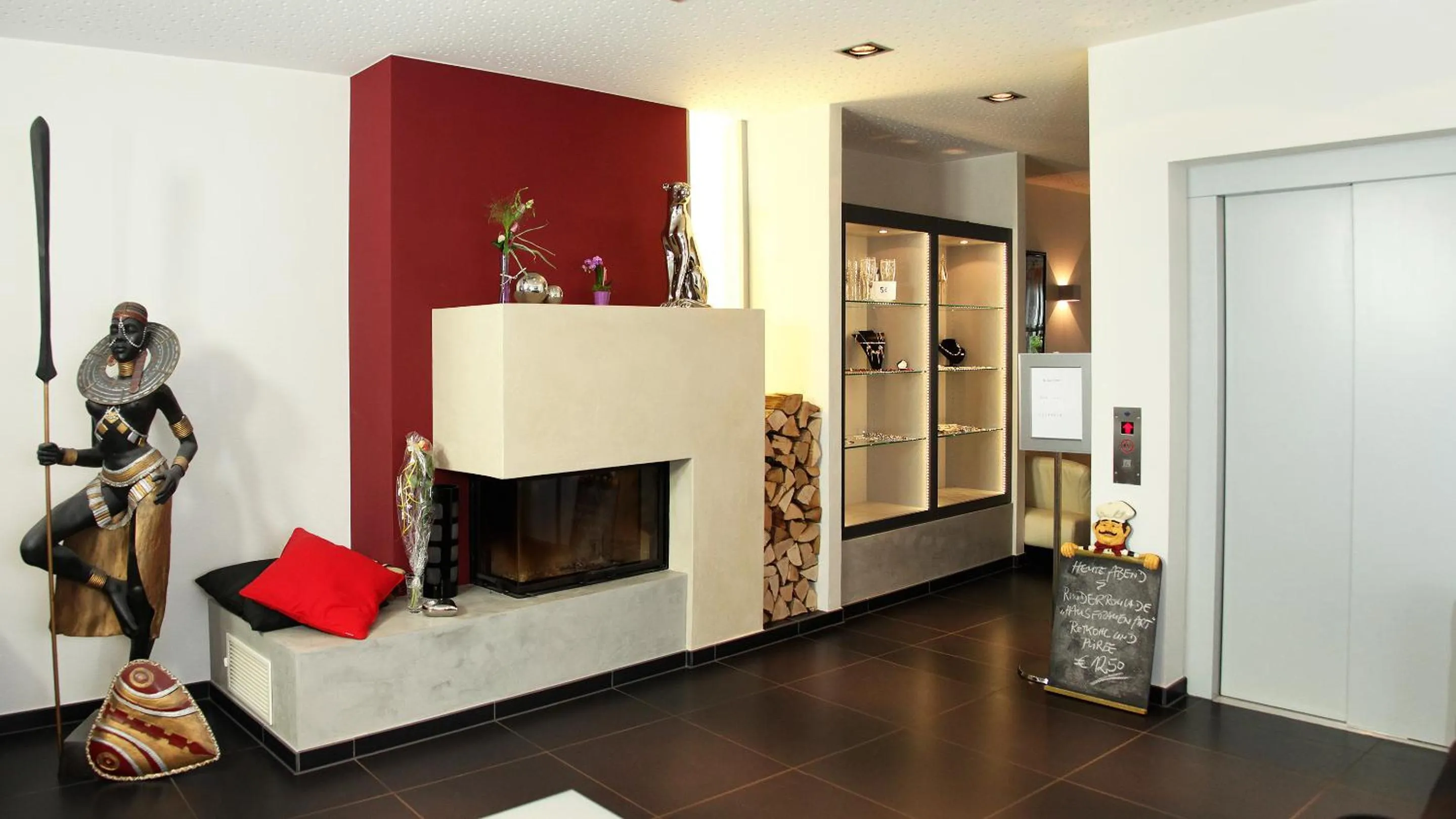 Lobby or reception in Hotel Zur Post