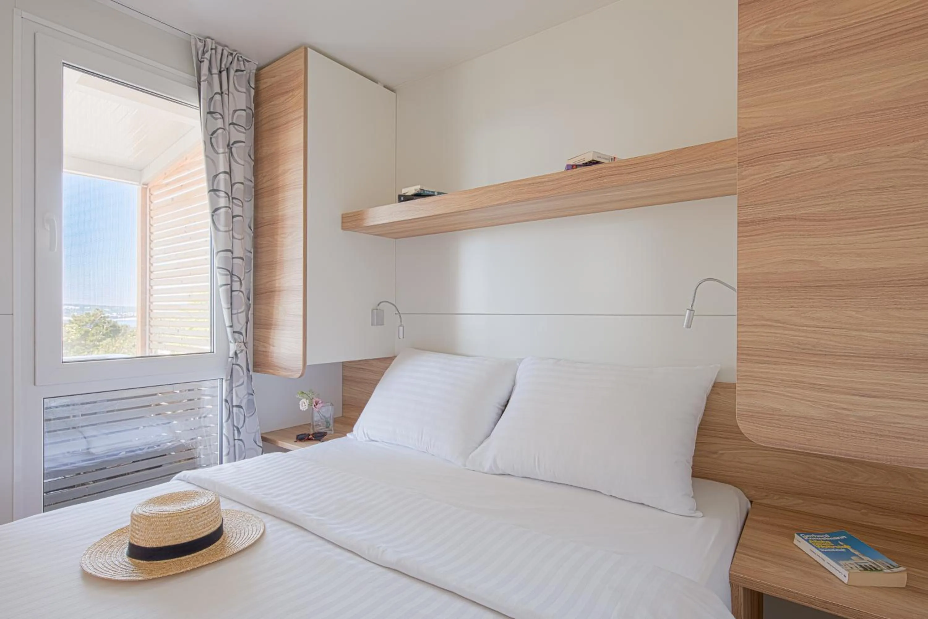 Bedroom, Bed in Elements Camping Selce Mobile homes