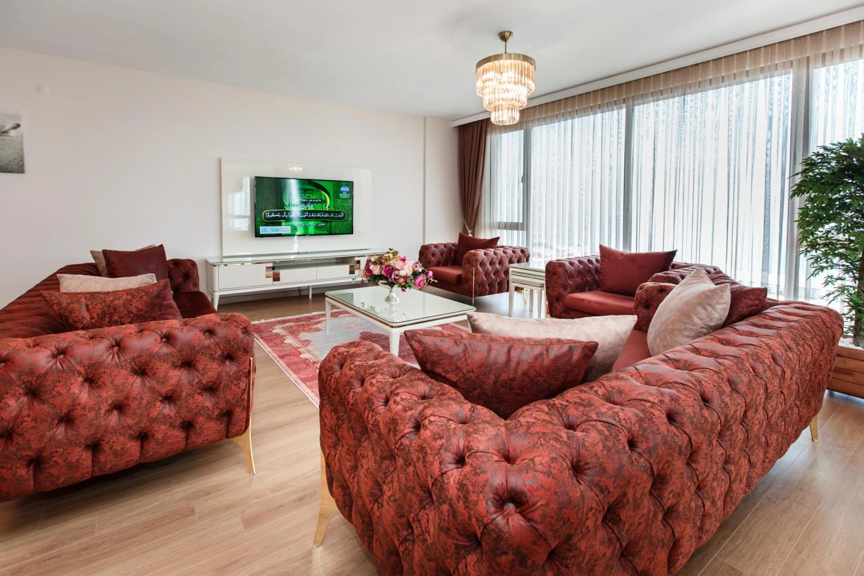 Communal lounge/ TV room in Armoni Deluxe Suites Trabzon