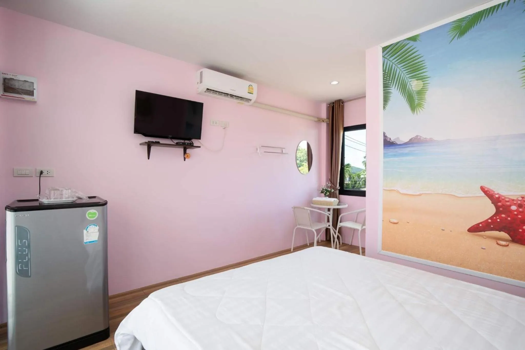 Property building, Bed in Brown Home Sattahip @ 19