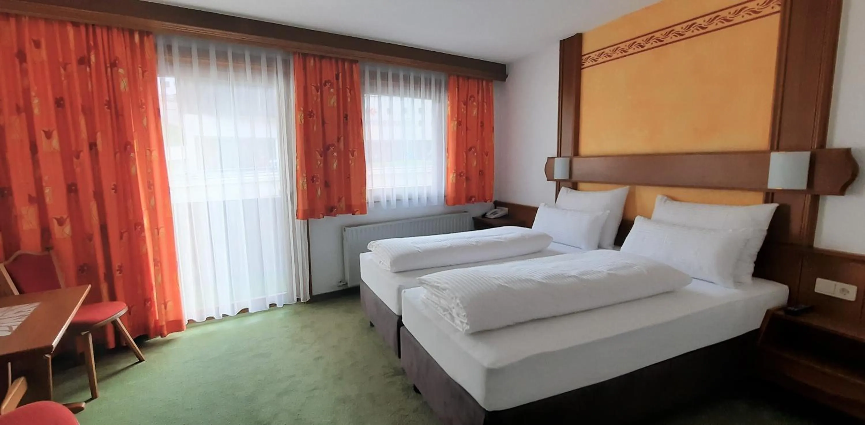 Photo of the whole room, Bed in Hotel Garni Belvedere