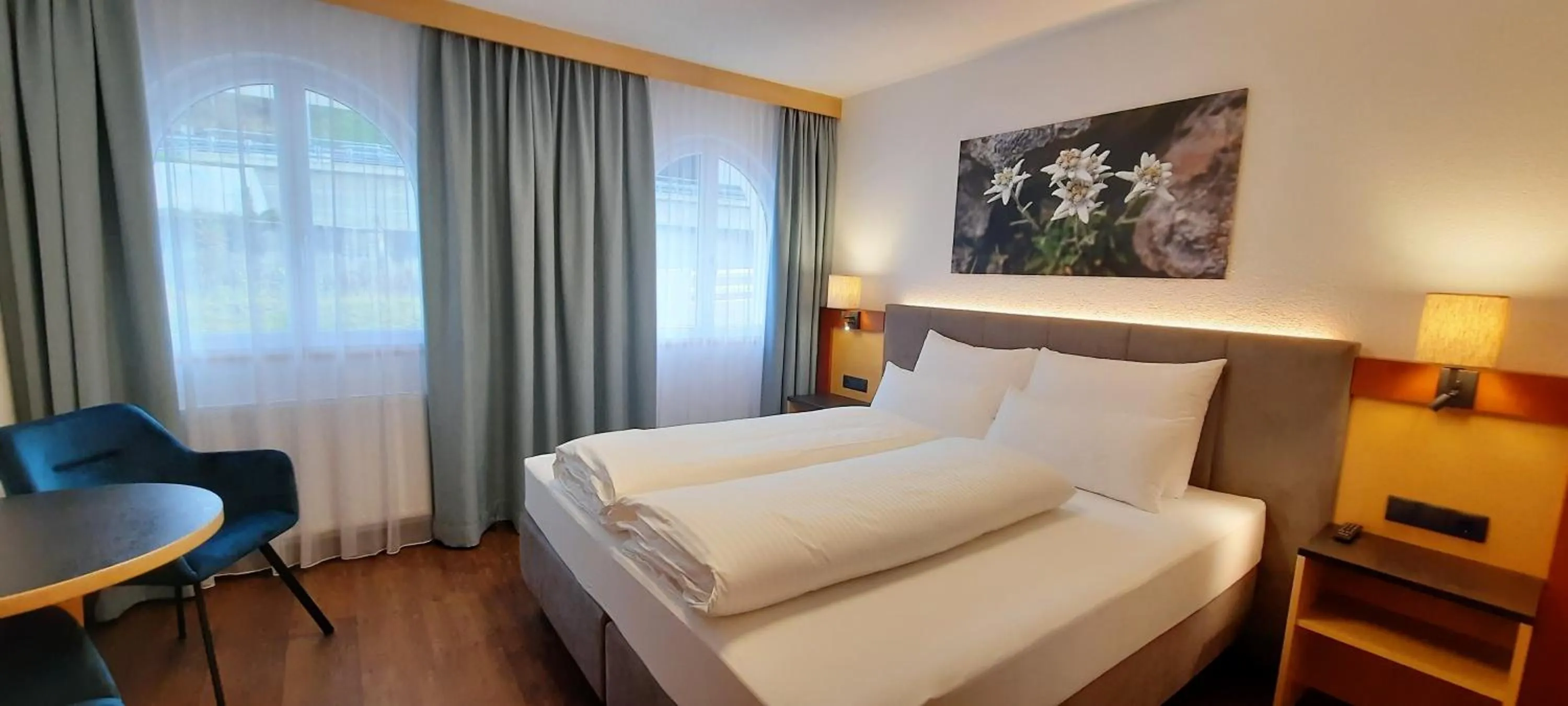 Photo of the whole room, Bed in Hotel Garni Belvedere