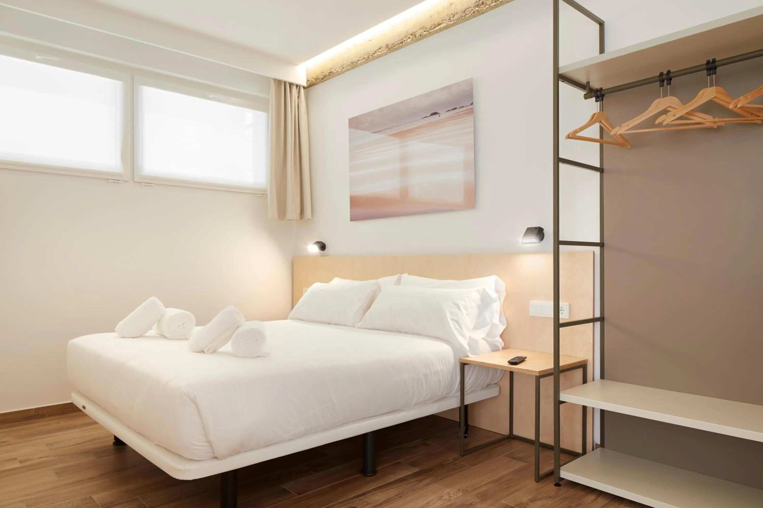 Bedroom, Bed in Apartamentos Isaga