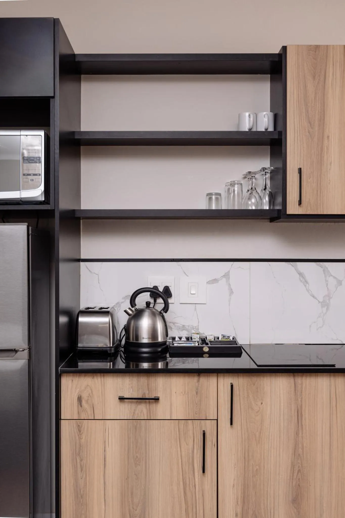 Coffee/tea facilities in MINT Hotel 84 on Katherine